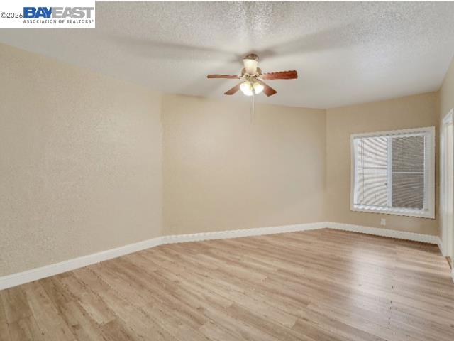 Detail Gallery Image 8 of 9 For 1757 26th Ave, Oakland,  CA 94601 - – Beds | – Baths