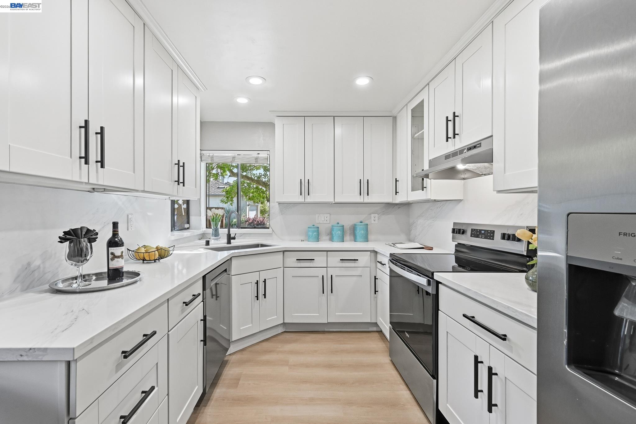 Detail Gallery Image 19 of 52 For 678 Saddleback Ter, Fremont,  CA 94536 - 3 Beds | 2/1 Baths