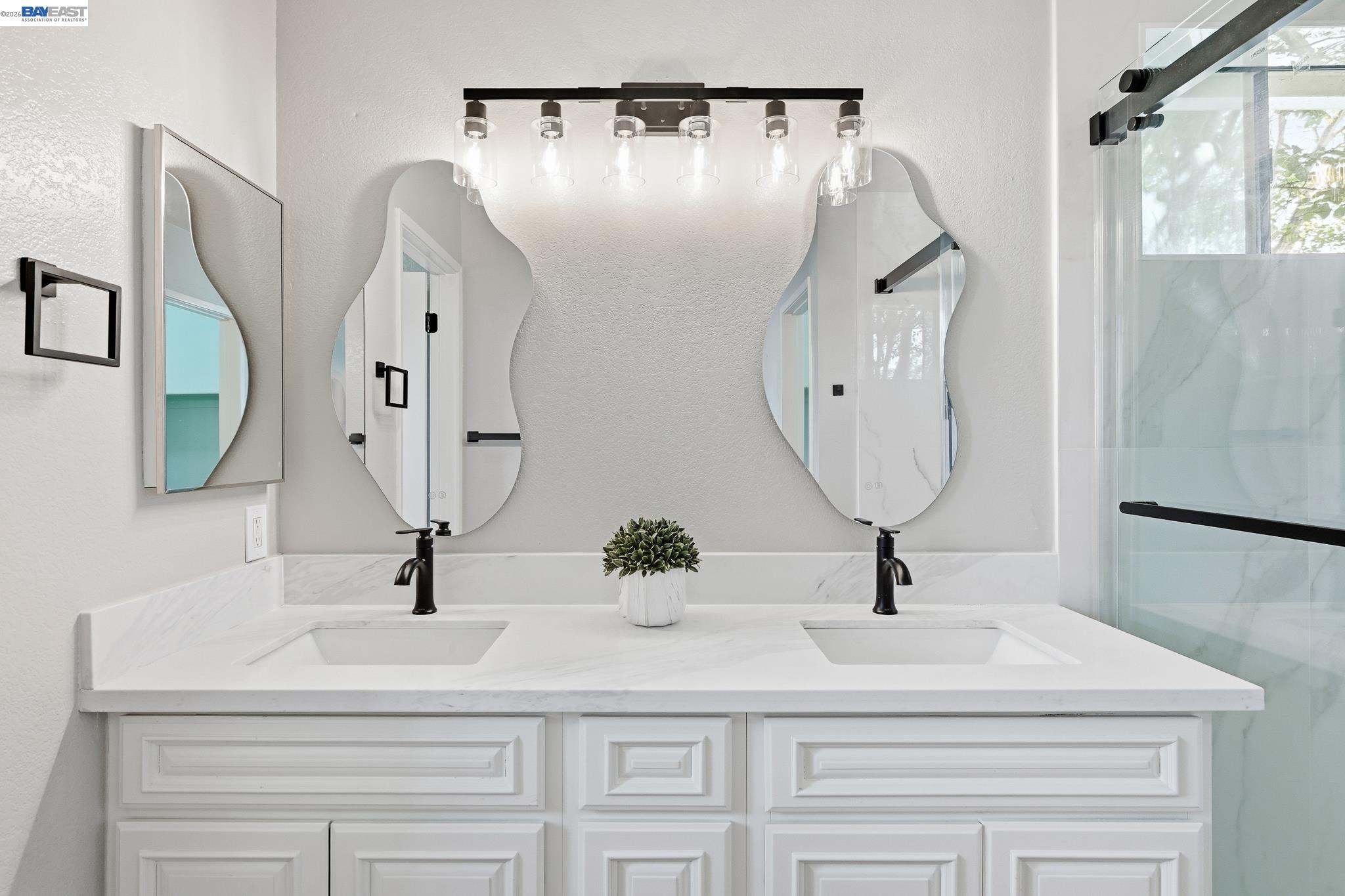 Detail Gallery Image 27 of 52 For 678 Saddleback Ter, Fremont,  CA 94536 - 3 Beds | 2/1 Baths