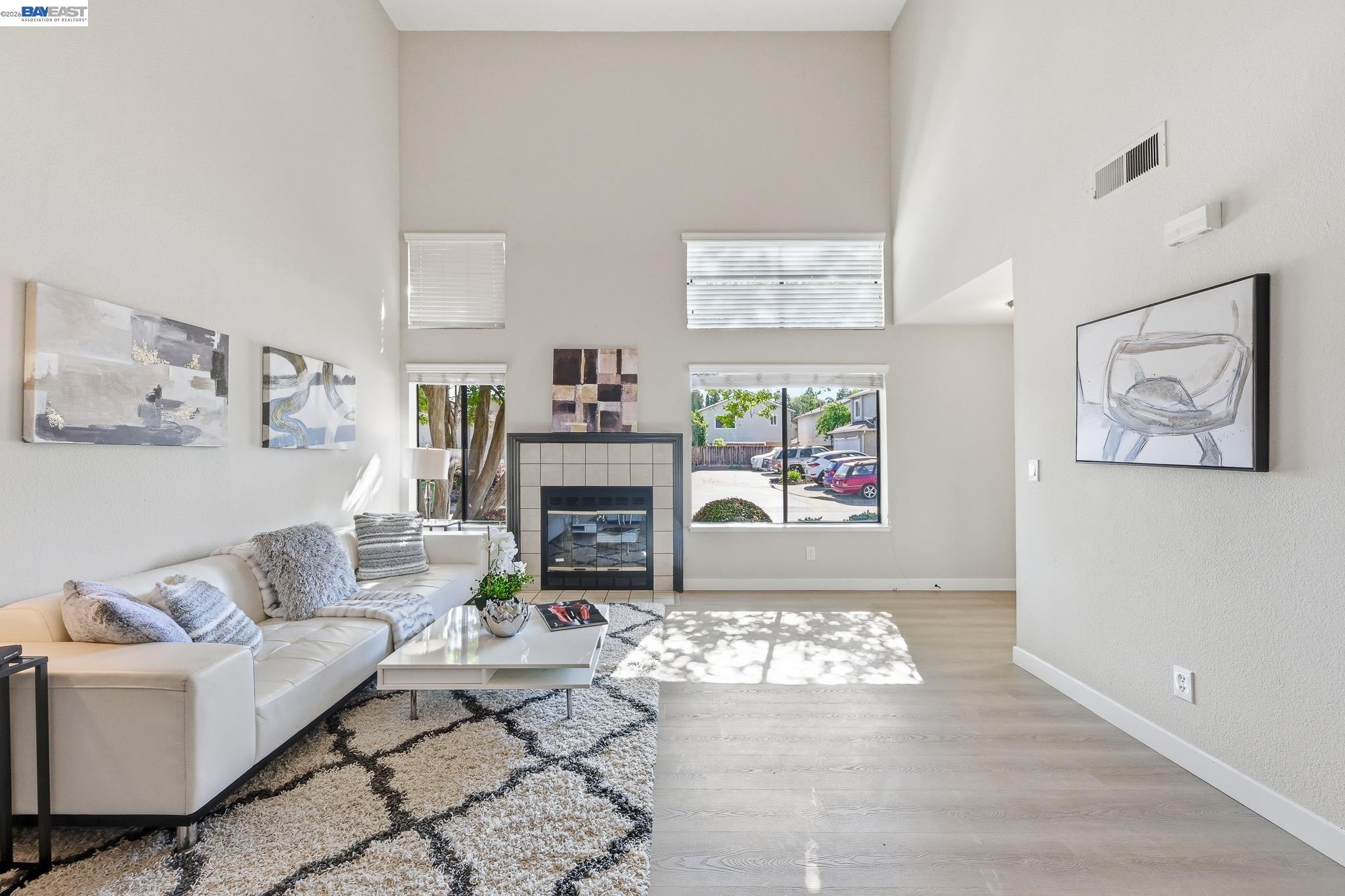 Detail Gallery Image 8 of 52 For 678 Saddleback Ter, Fremont,  CA 94536 - 3 Beds | 2/1 Baths