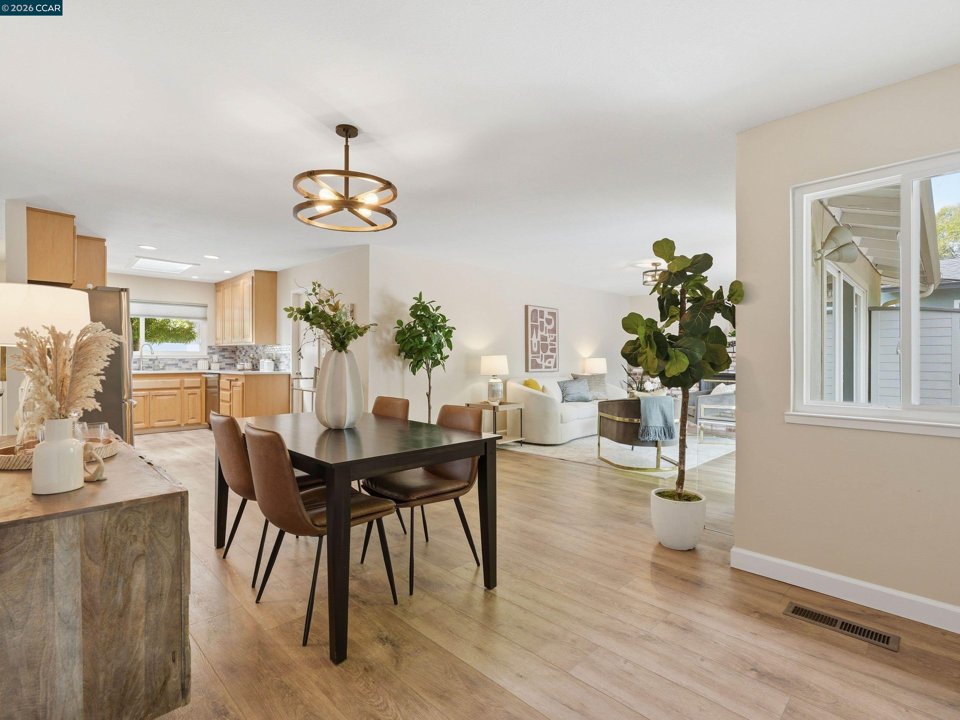 352 Donegal Way, Martinez, CA, 94553