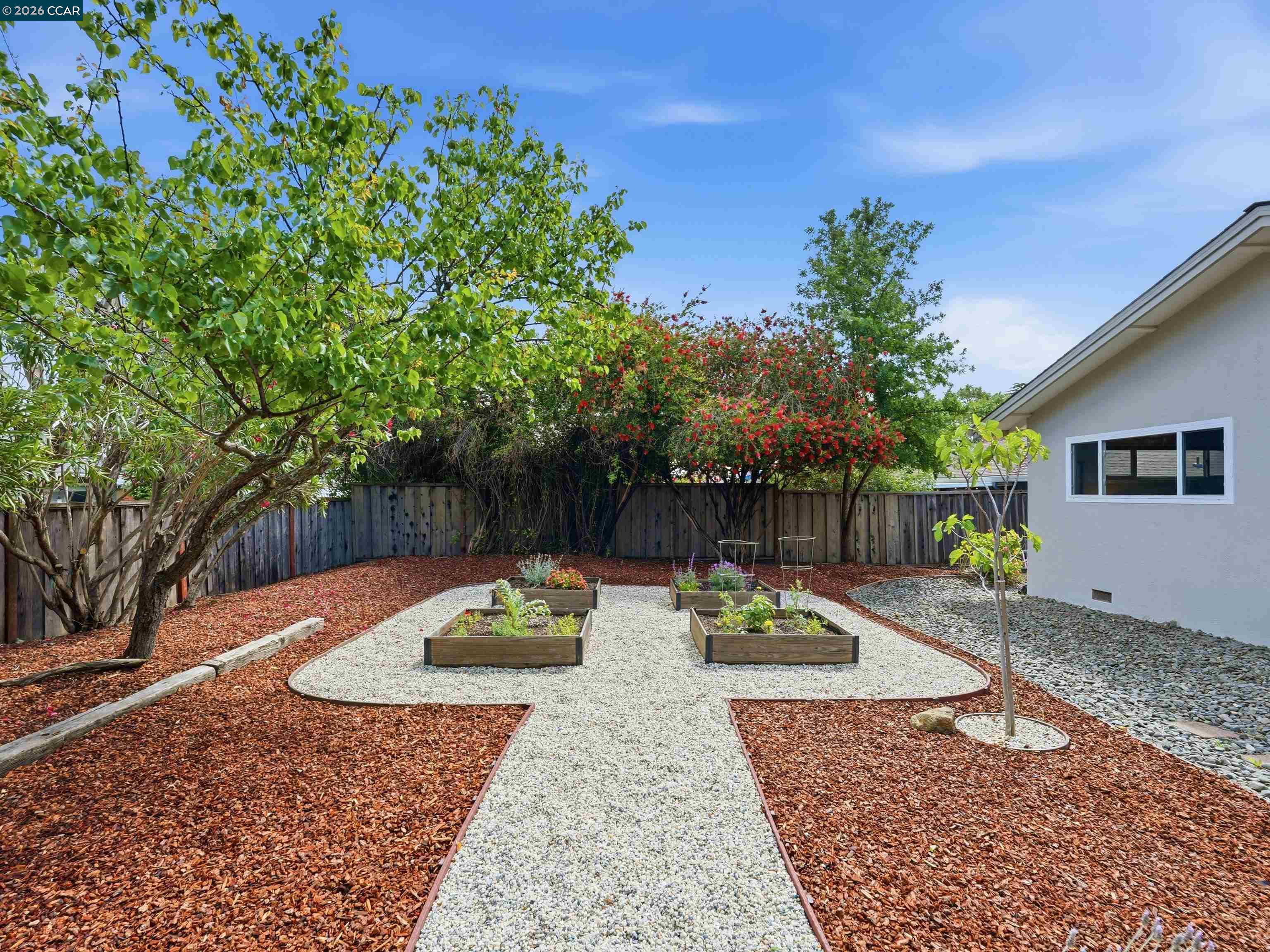 352 Donegal Way, Martinez, CA, 94553