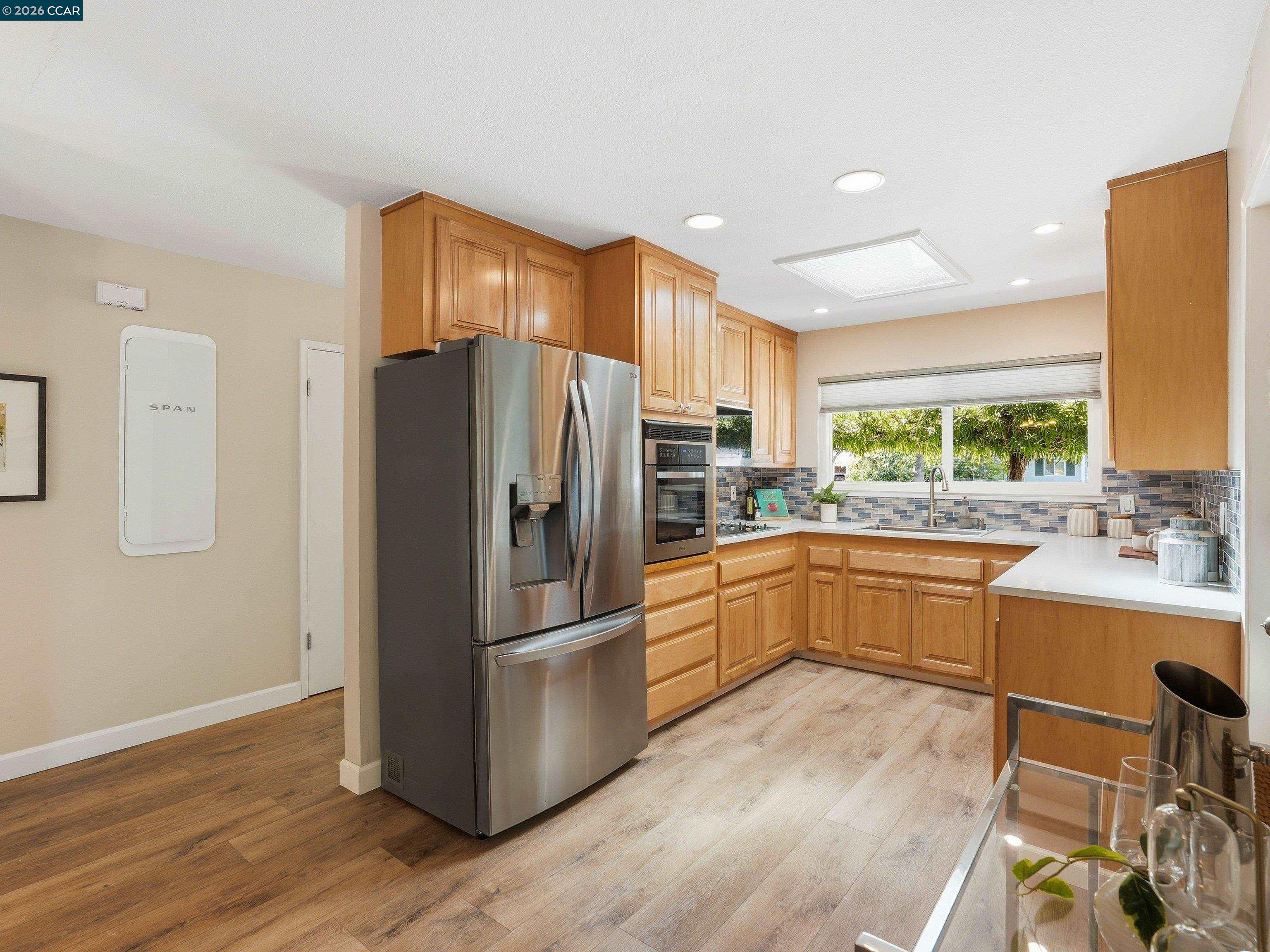 352 Donegal Way, Martinez, CA, 94553