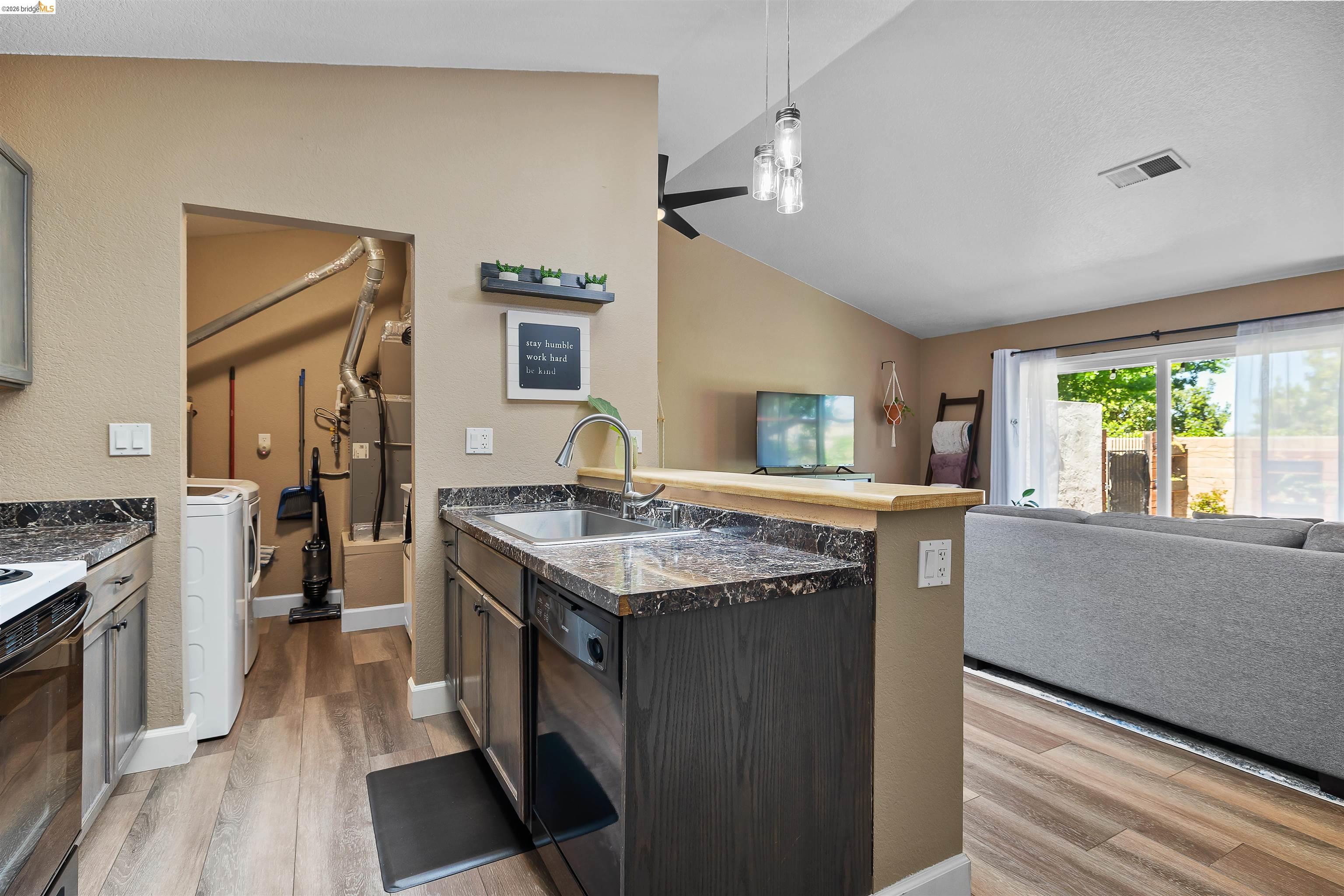 906 Villa Terrace, Brentwood, CA, 94513