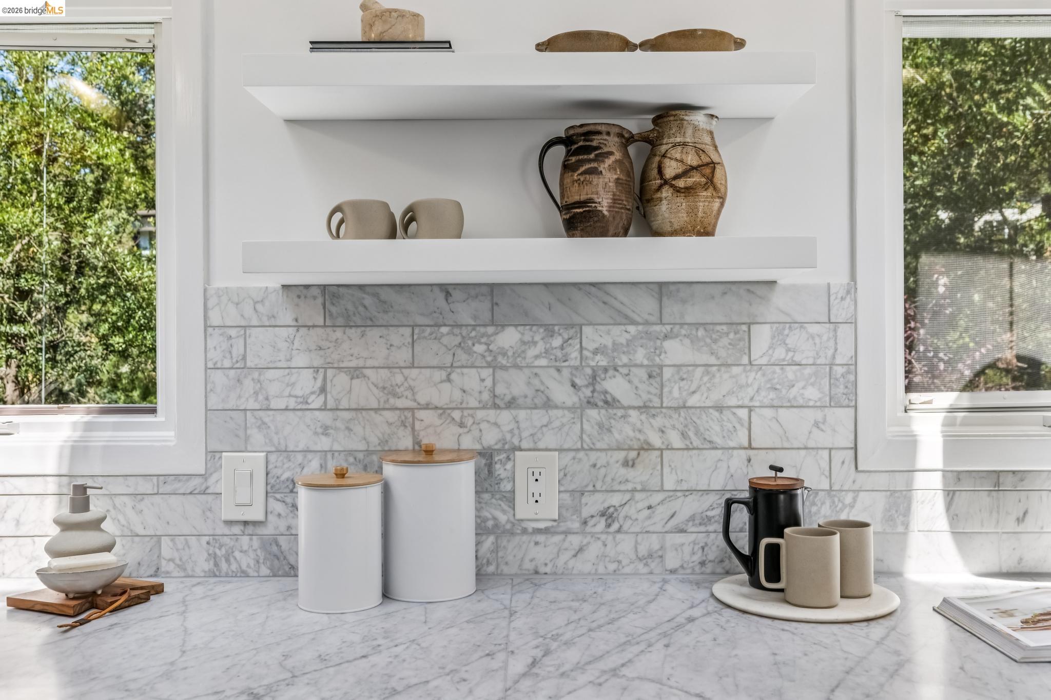 Detail Gallery Image 16 of 59 For 2059 Mastlands Dr, Oakland,  CA 94611 - 3 Beds | 3 Baths