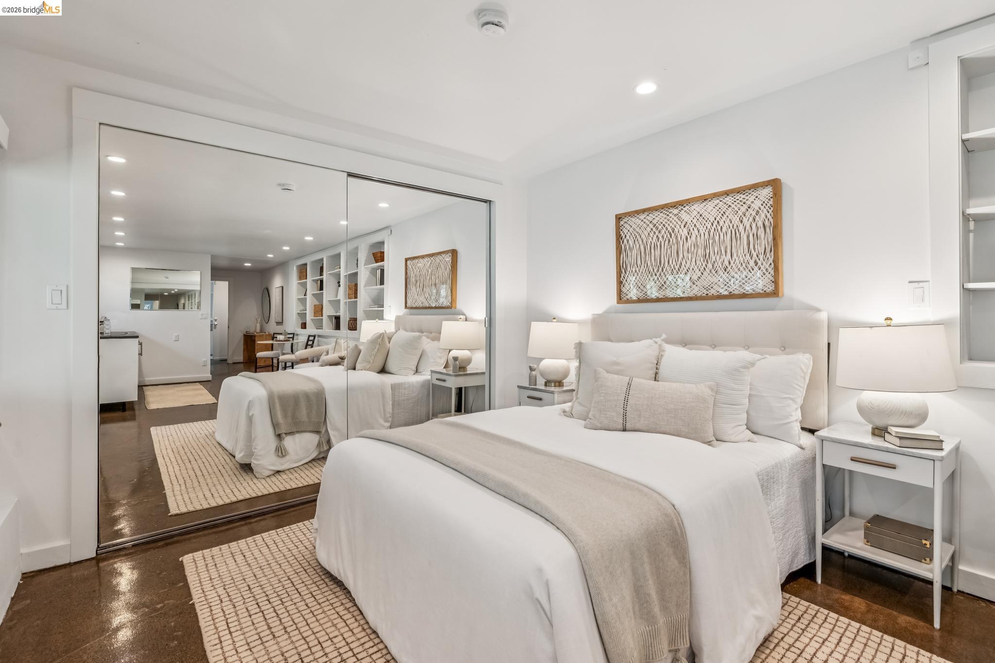 Detail Gallery Image 33 of 59 For 2059 Mastlands Dr, Oakland,  CA 94611 - 3 Beds | 3 Baths