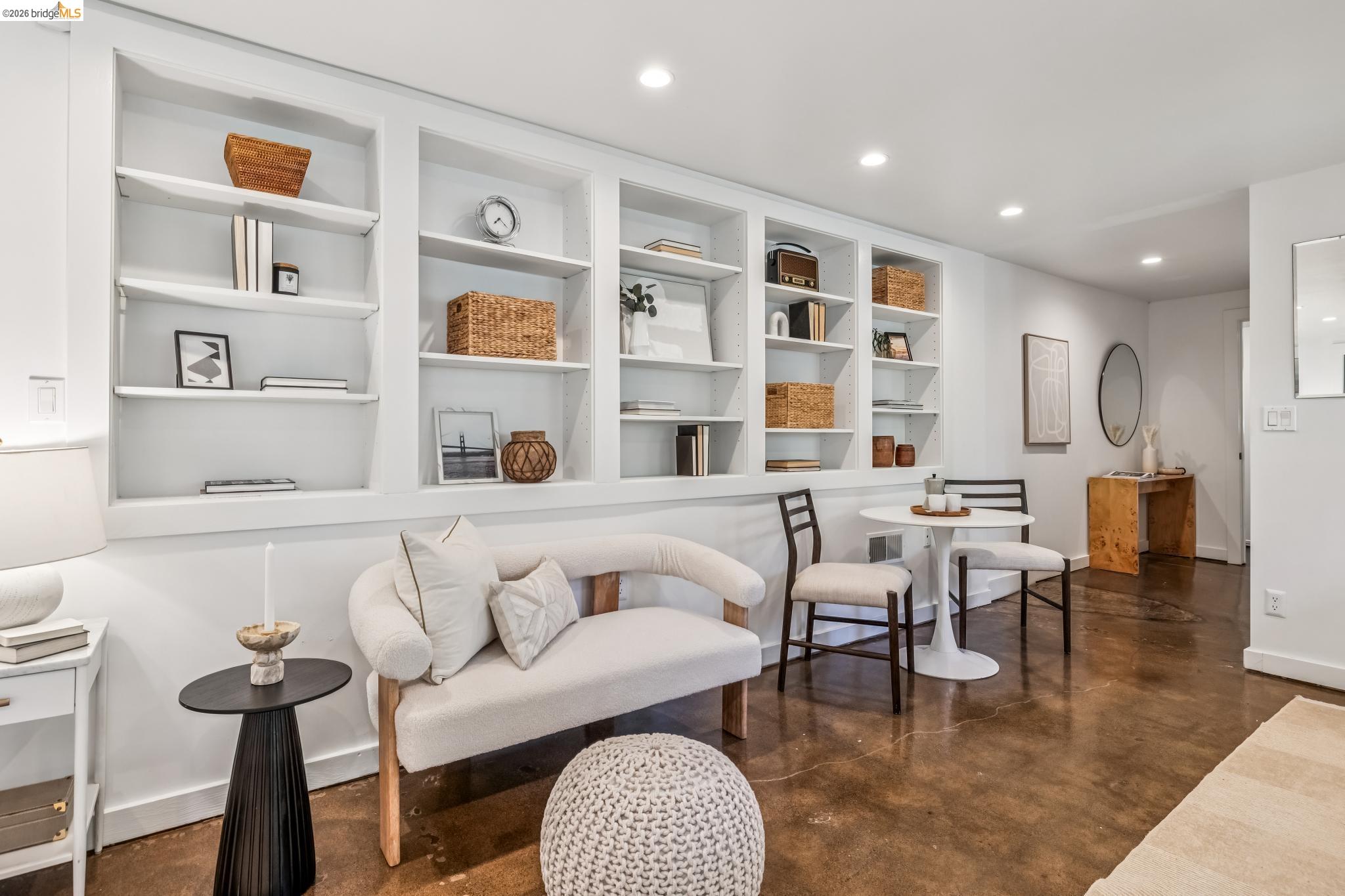 Detail Gallery Image 35 of 59 For 2059 Mastlands Dr, Oakland,  CA 94611 - 3 Beds | 3 Baths