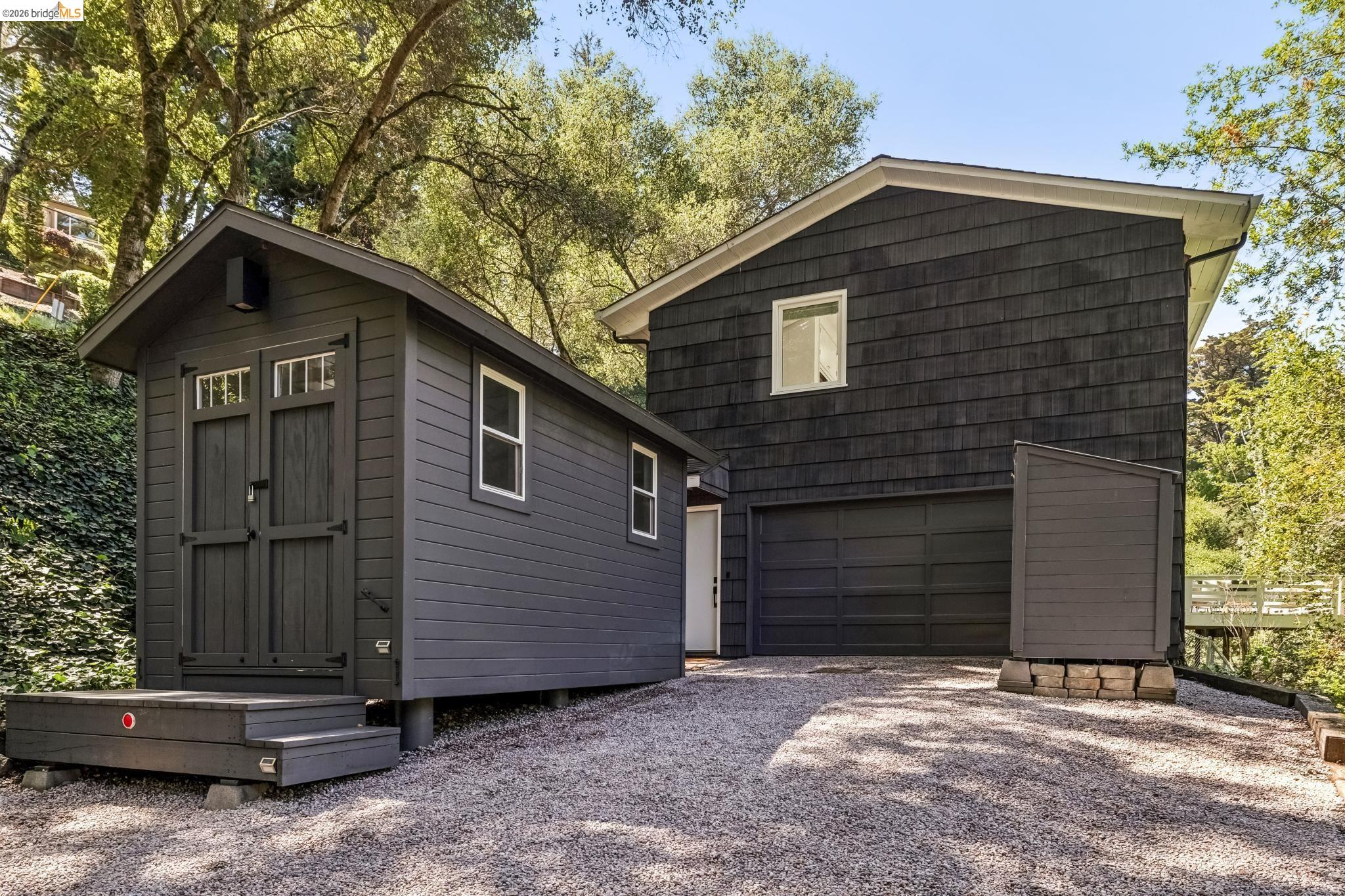 Detail Gallery Image 55 of 59 For 2059 Mastlands Dr, Oakland,  CA 94611 - 3 Beds | 3 Baths