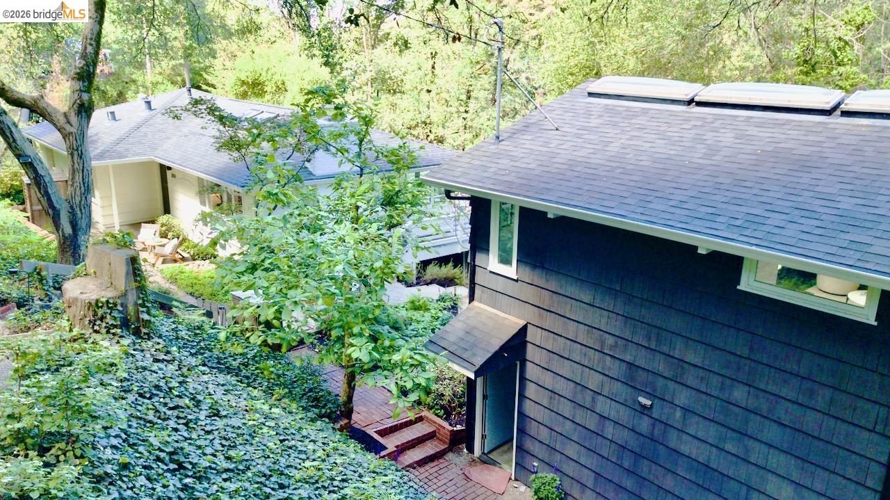 Detail Gallery Image 56 of 59 For 2059 Mastlands Dr, Oakland,  CA 94611 - 3 Beds | 3 Baths