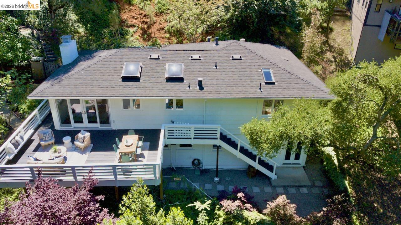 Detail Gallery Image 58 of 59 For 2059 Mastlands Dr, Oakland,  CA 94611 - 3 Beds | 3 Baths