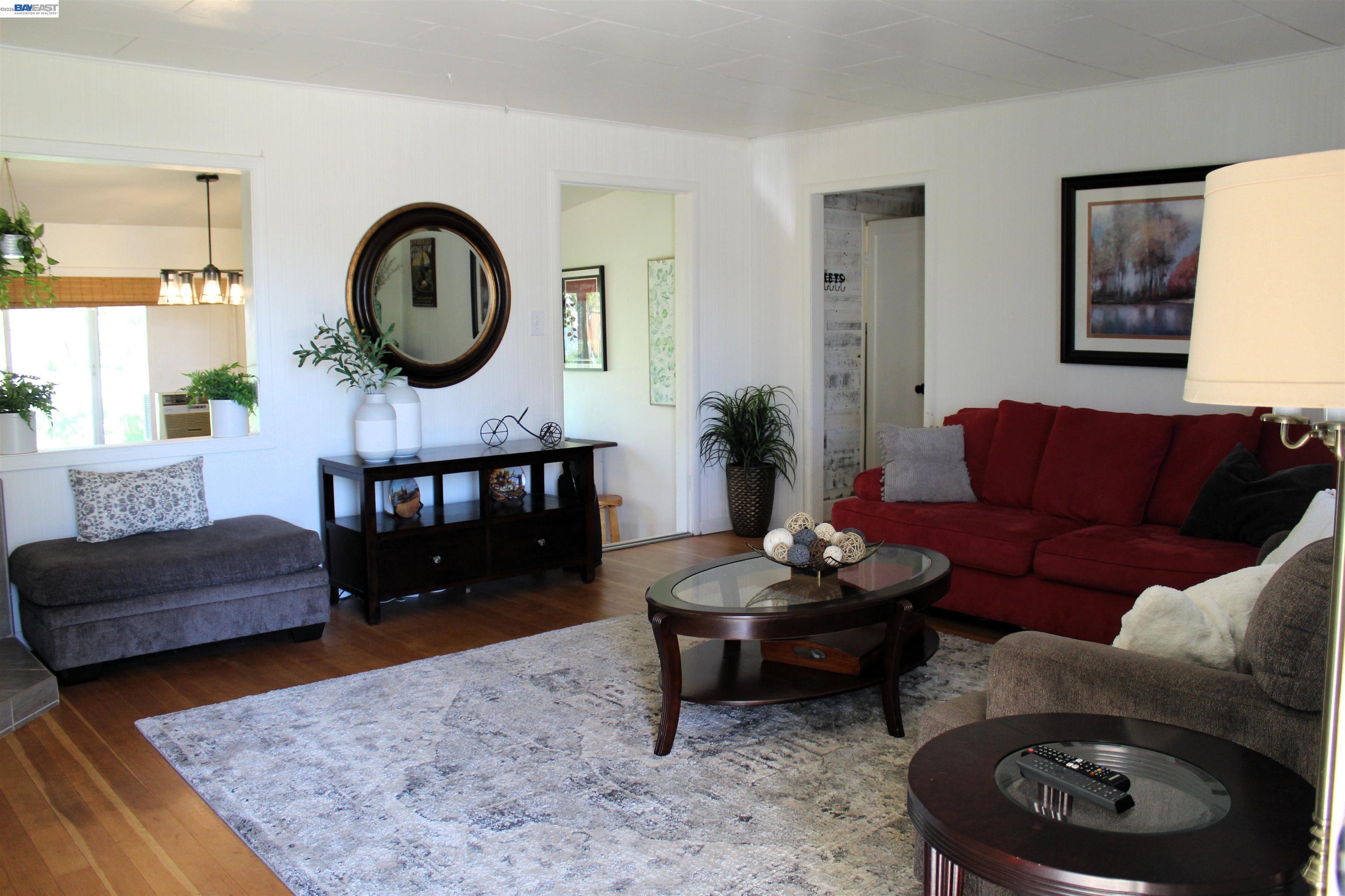 Detail Gallery Image 2 of 24 For 536 Williams St, Murphys,  CA 95247 - 2 Beds | 1 Baths