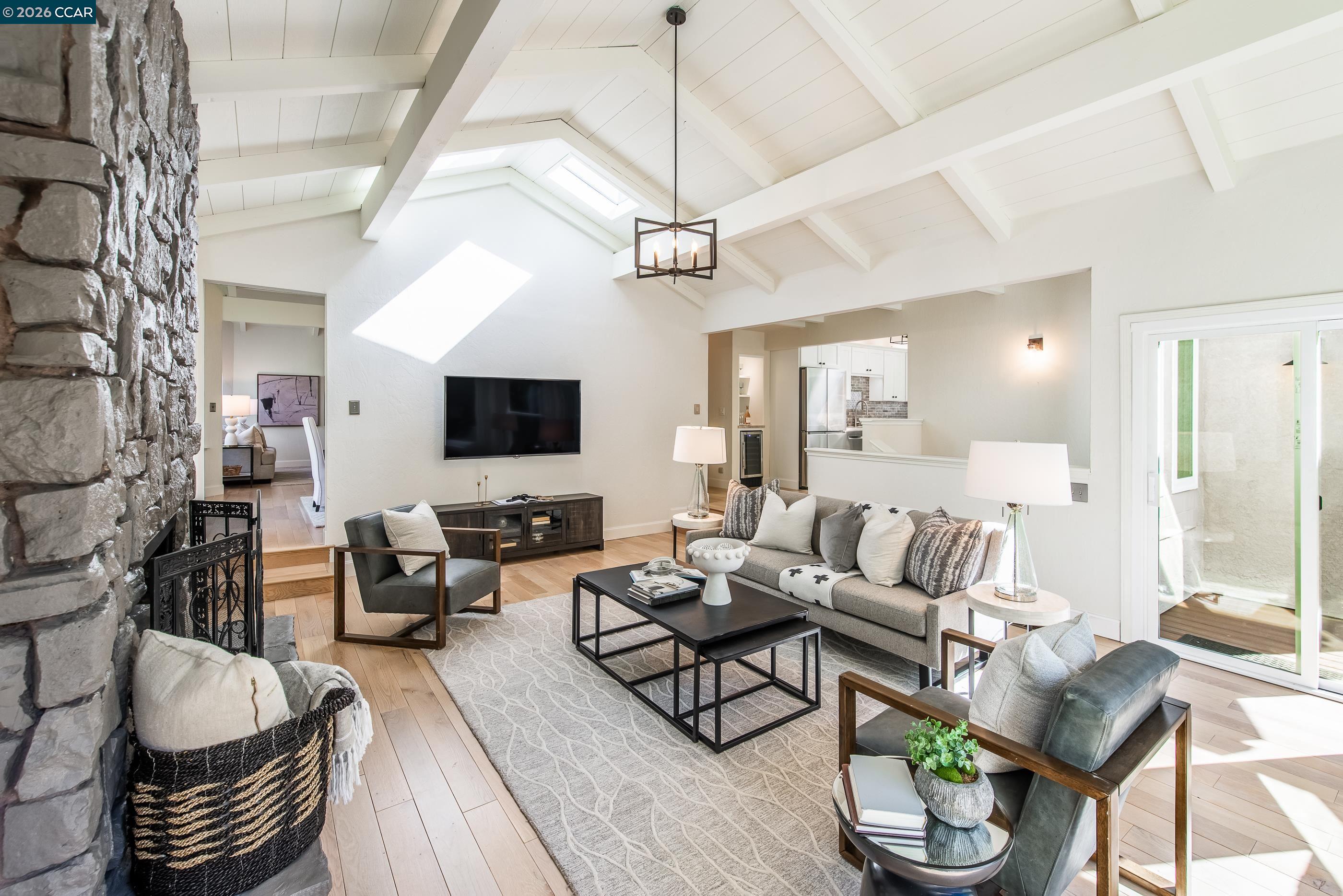 1006 Howard Hills Rd, Lafayette, CA, 94549