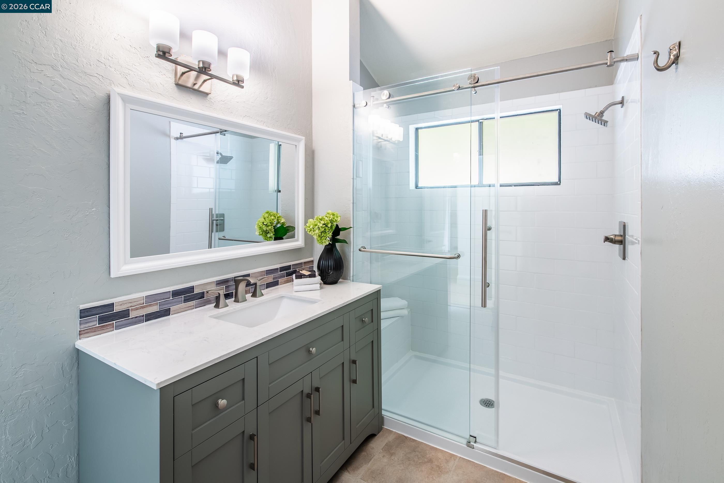 1006 Howard Hills Rd, Lafayette, CA, 94549