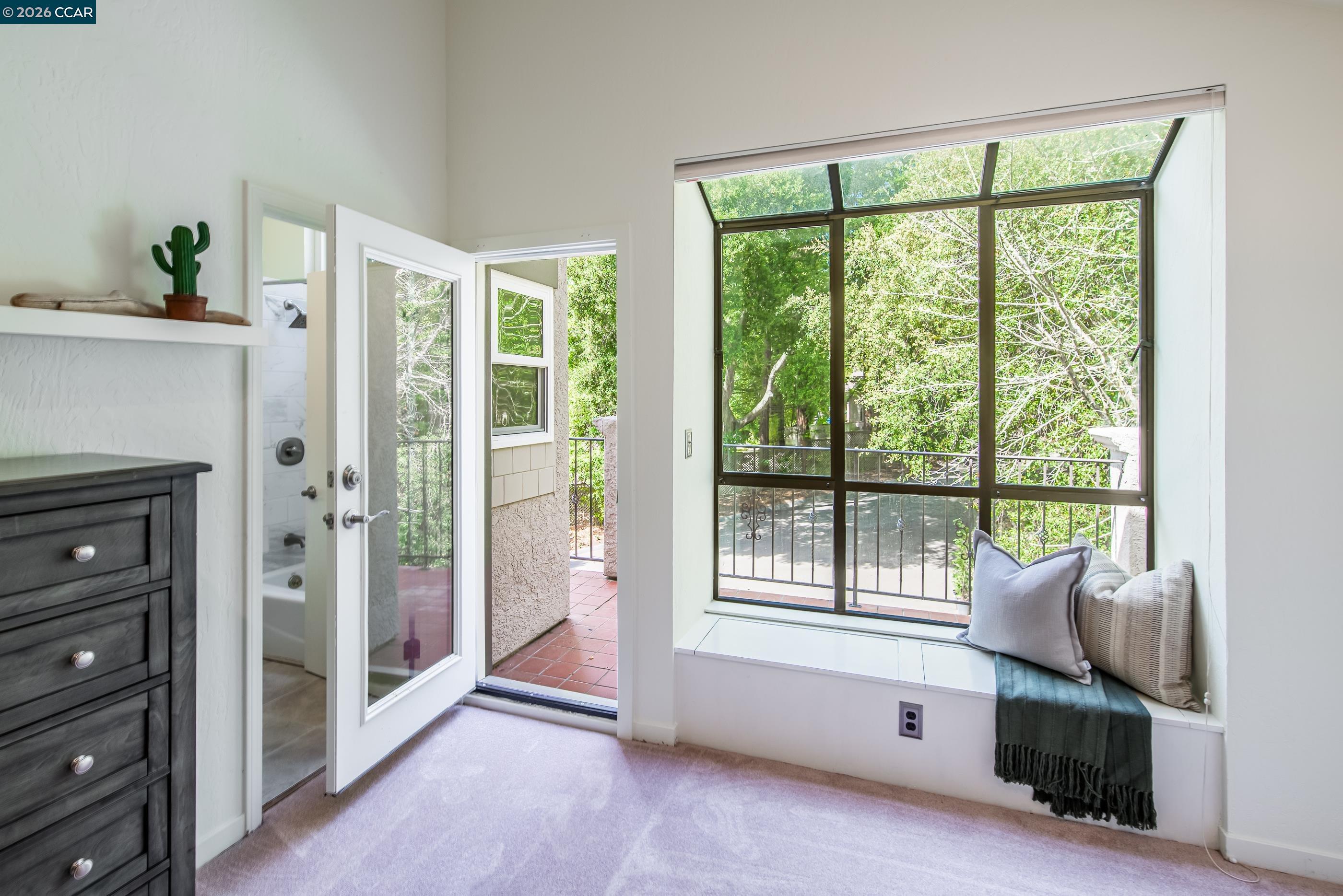 1006 Howard Hills Rd, Lafayette, CA, 94549