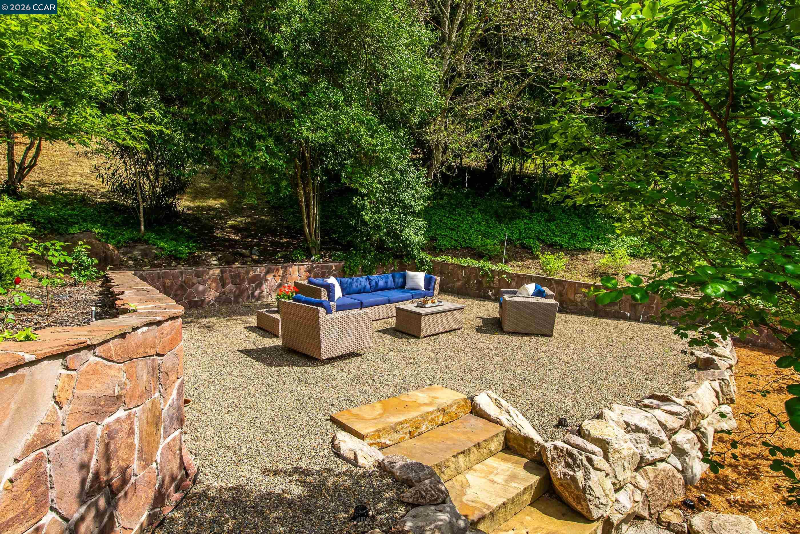 1006 Howard Hills Rd, Lafayette, CA, 94549