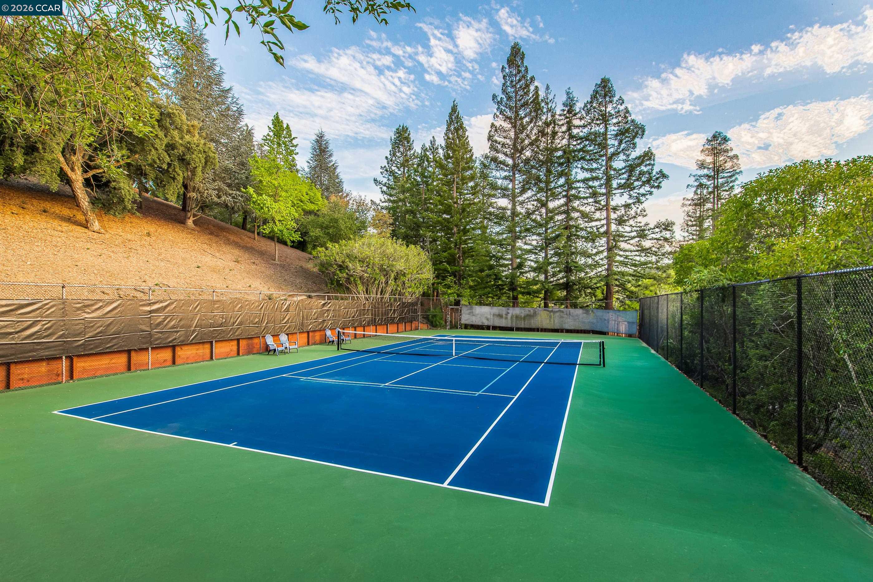 1006 Howard Hills Rd, Lafayette, CA, 94549