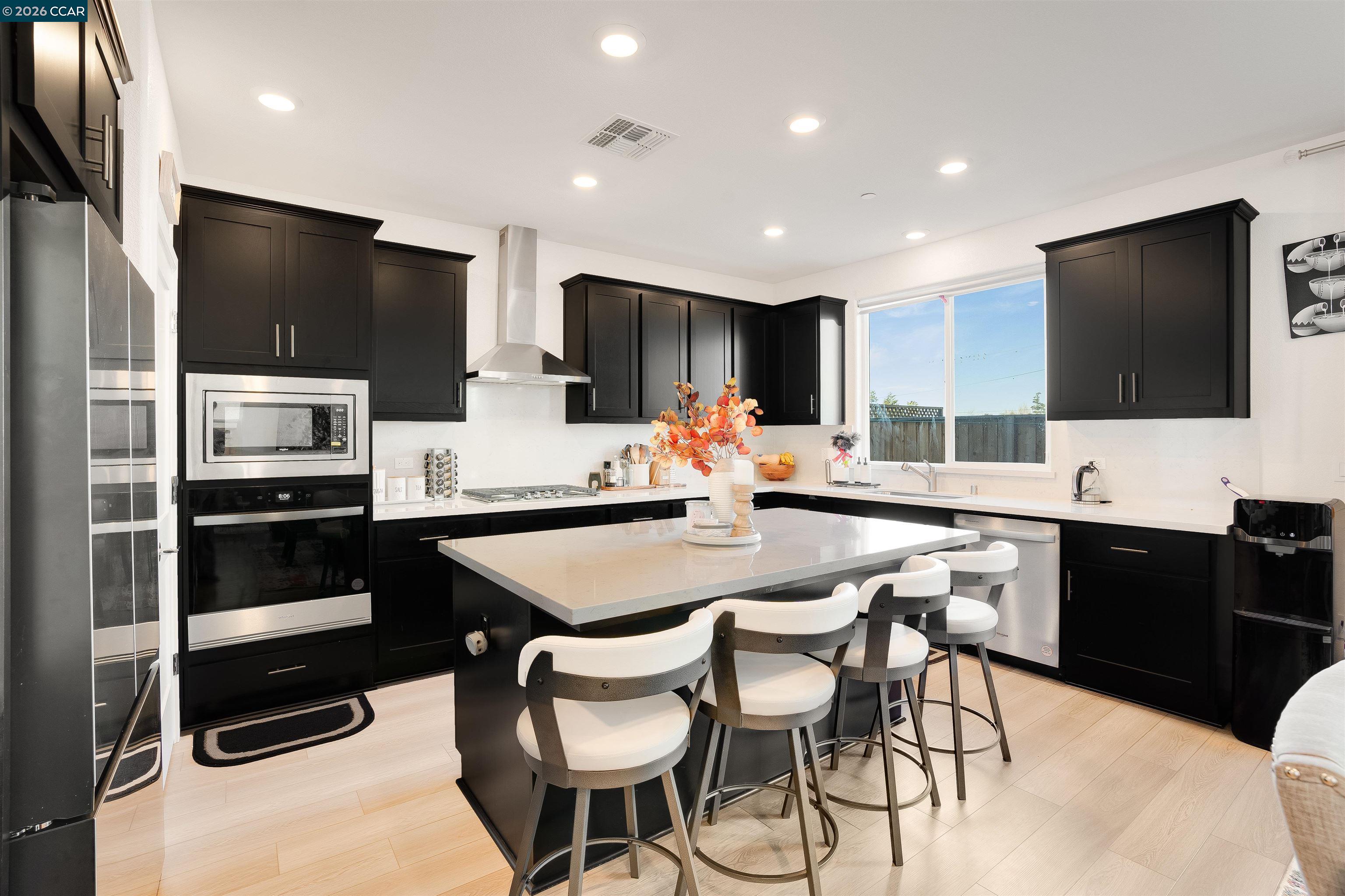 Detail Gallery Image 3 of 24 For 812 Hardcastle Rd, Oakley,  CA 94561 - 4 Beds | 3 Baths