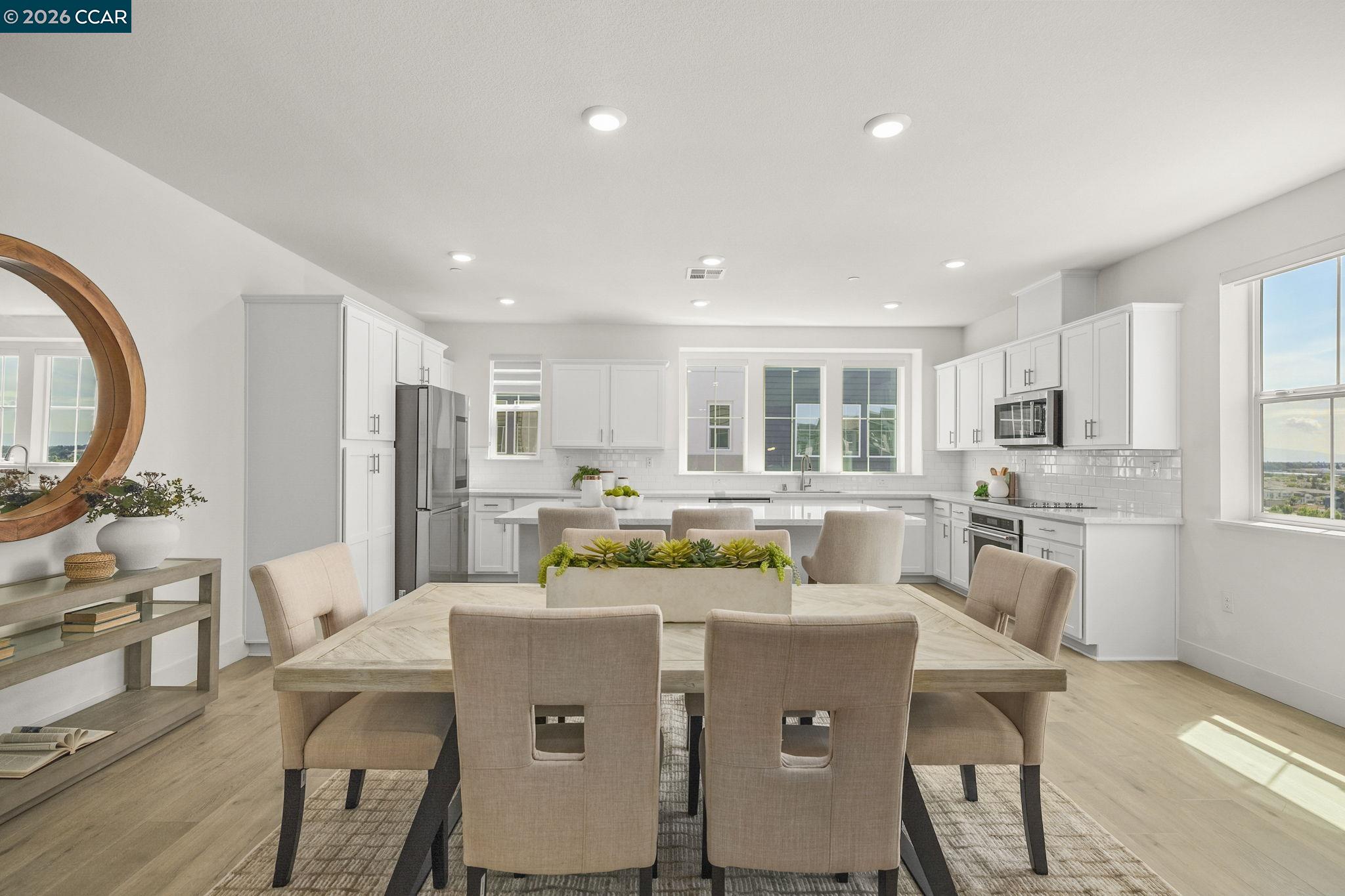 Detail Gallery Image 16 of 38 For 830 Heaven Ct, Hayward,  CA 94544 - 4 Beds | 3/1 Baths