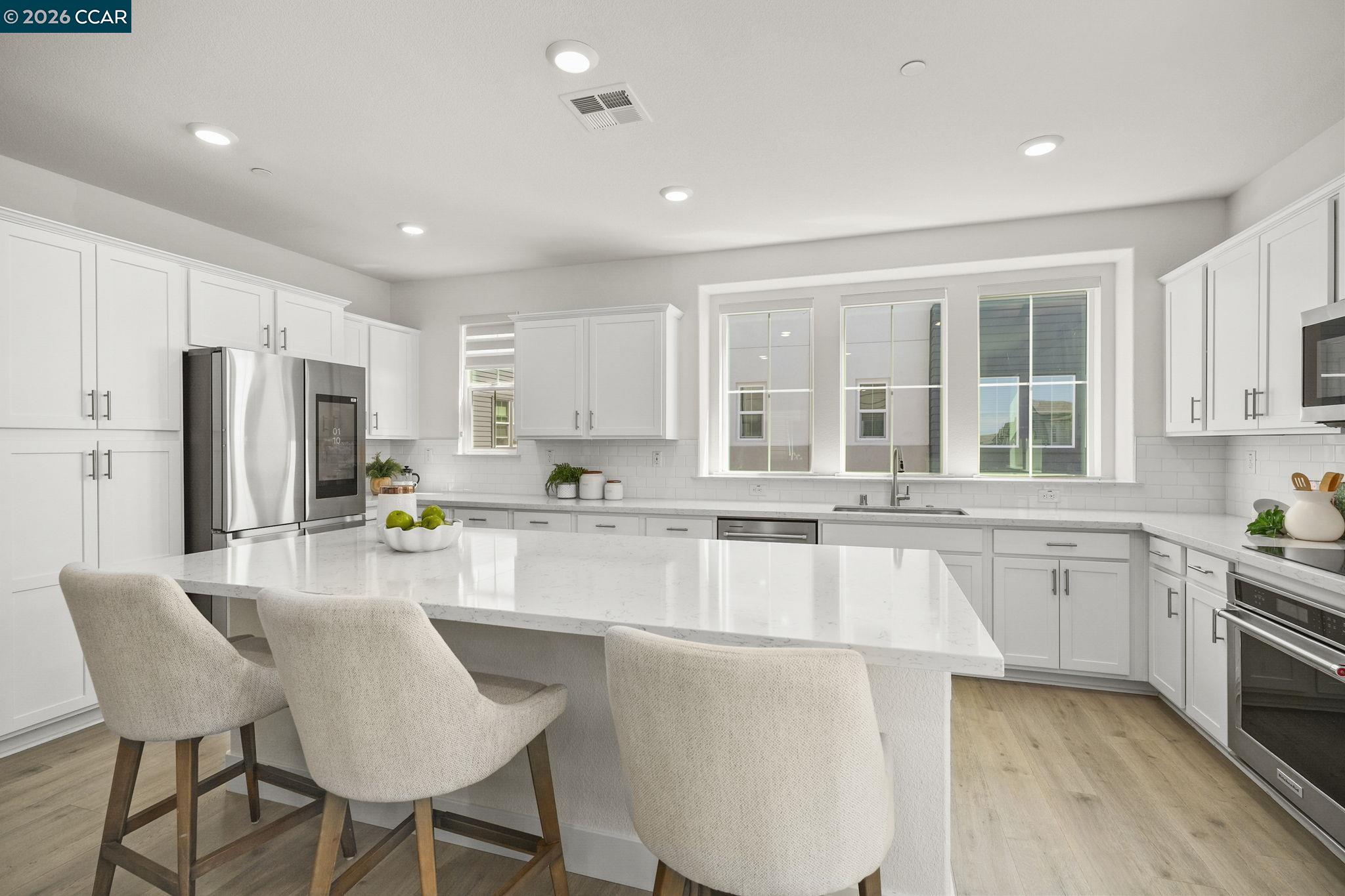 Detail Gallery Image 17 of 38 For 830 Heaven Ct, Hayward,  CA 94544 - 4 Beds | 3/1 Baths