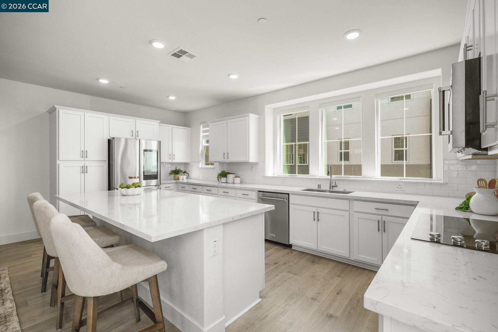 Detail Gallery Image 18 of 38 For 830 Heaven Ct, Hayward,  CA 94544 - 4 Beds | 3/1 Baths