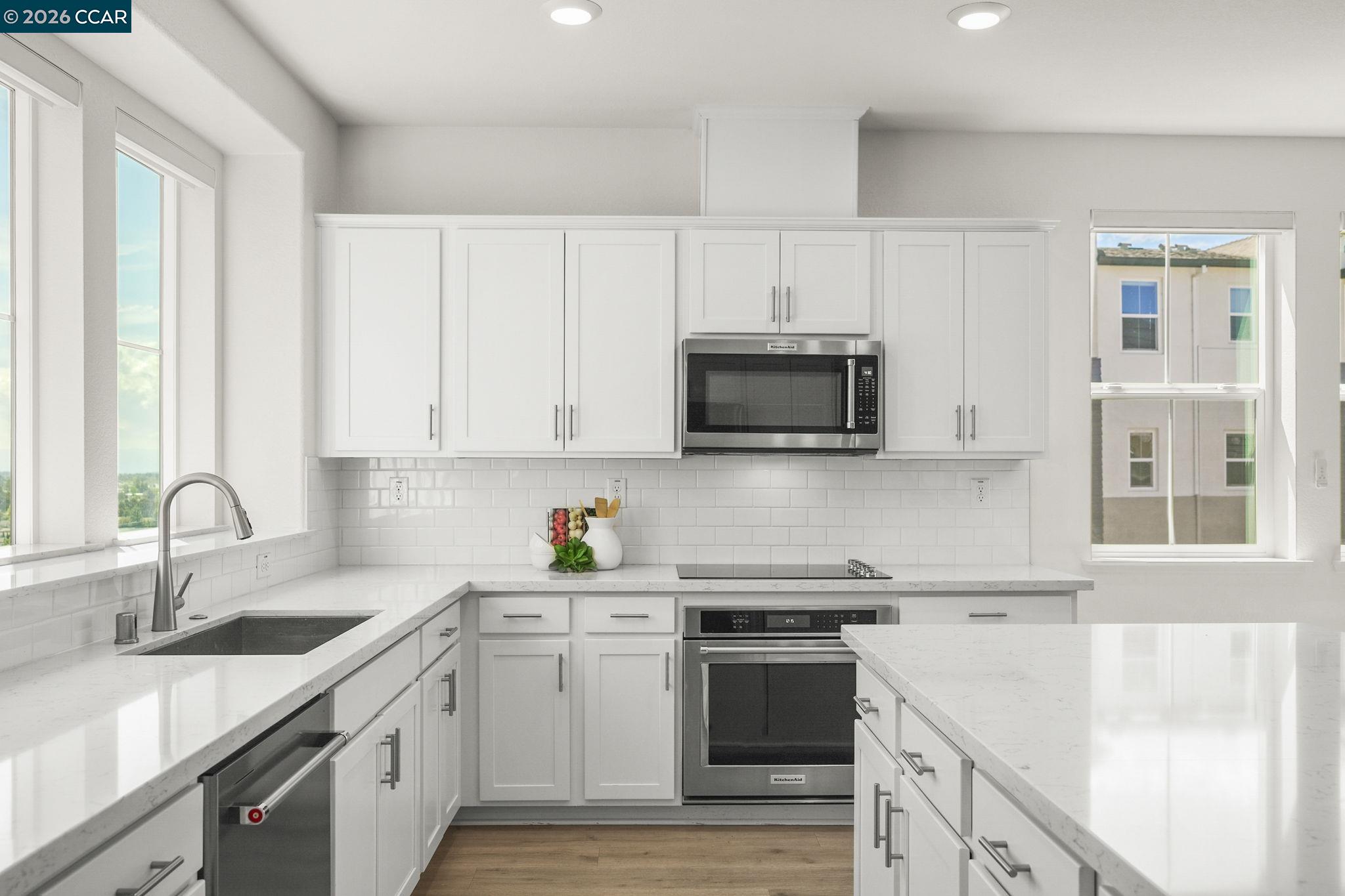 Detail Gallery Image 19 of 38 For 830 Heaven Ct, Hayward,  CA 94544 - 4 Beds | 3/1 Baths