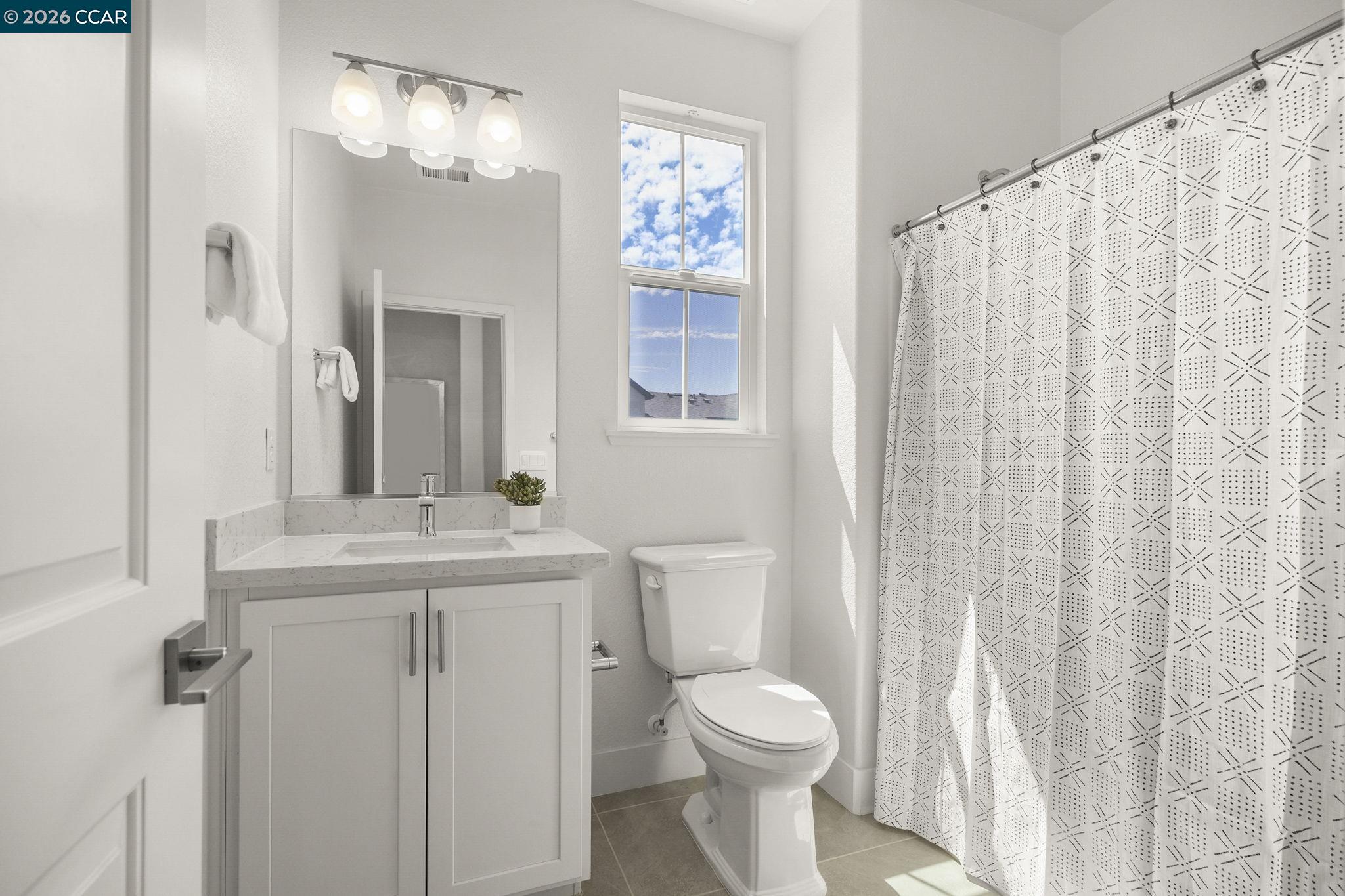 Detail Gallery Image 27 of 38 For 830 Heaven Ct, Hayward,  CA 94544 - 4 Beds | 3/1 Baths