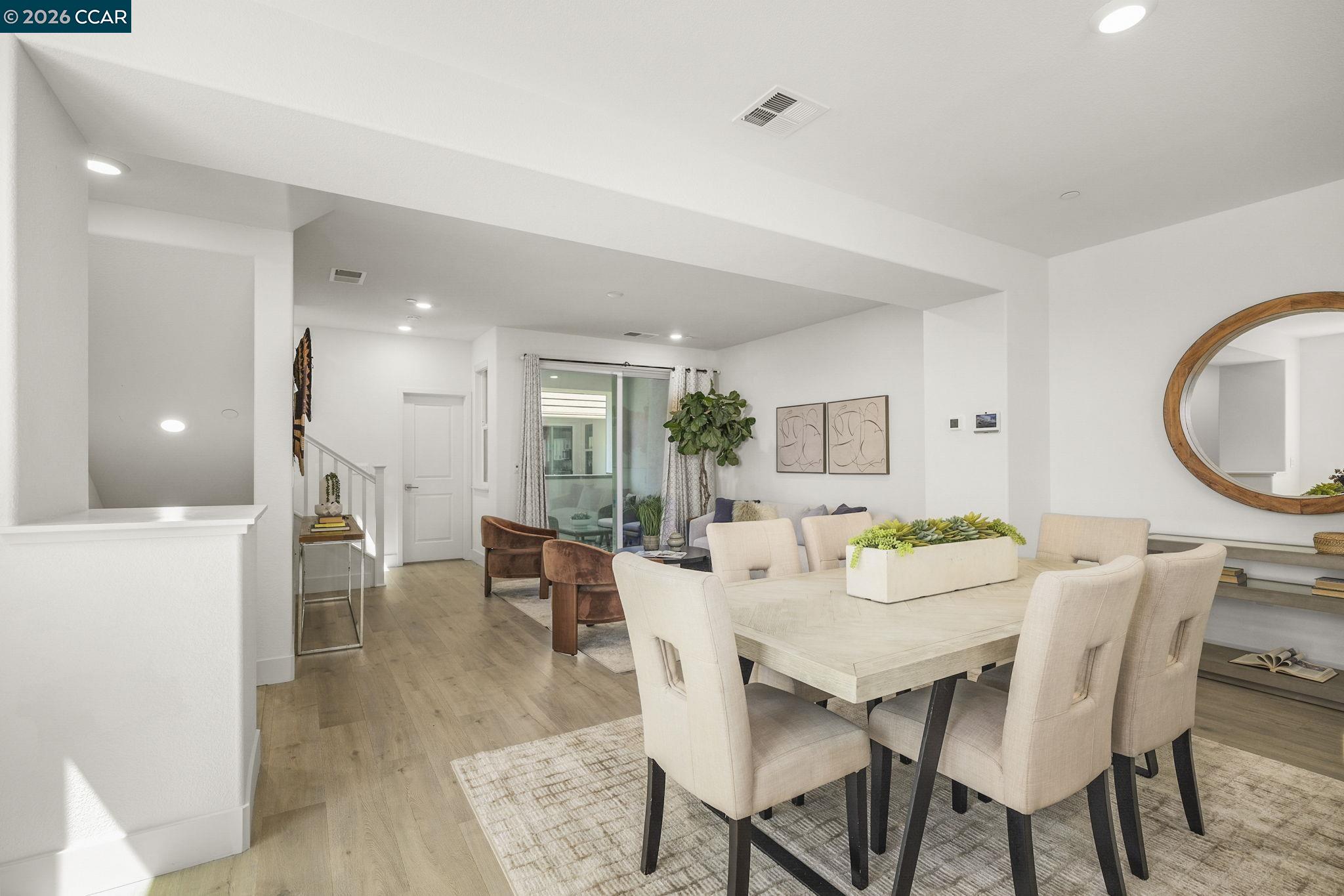 Detail Gallery Image 10 of 38 For 830 Heaven Ct, Hayward,  CA 94544 - 4 Beds | 3/1 Baths