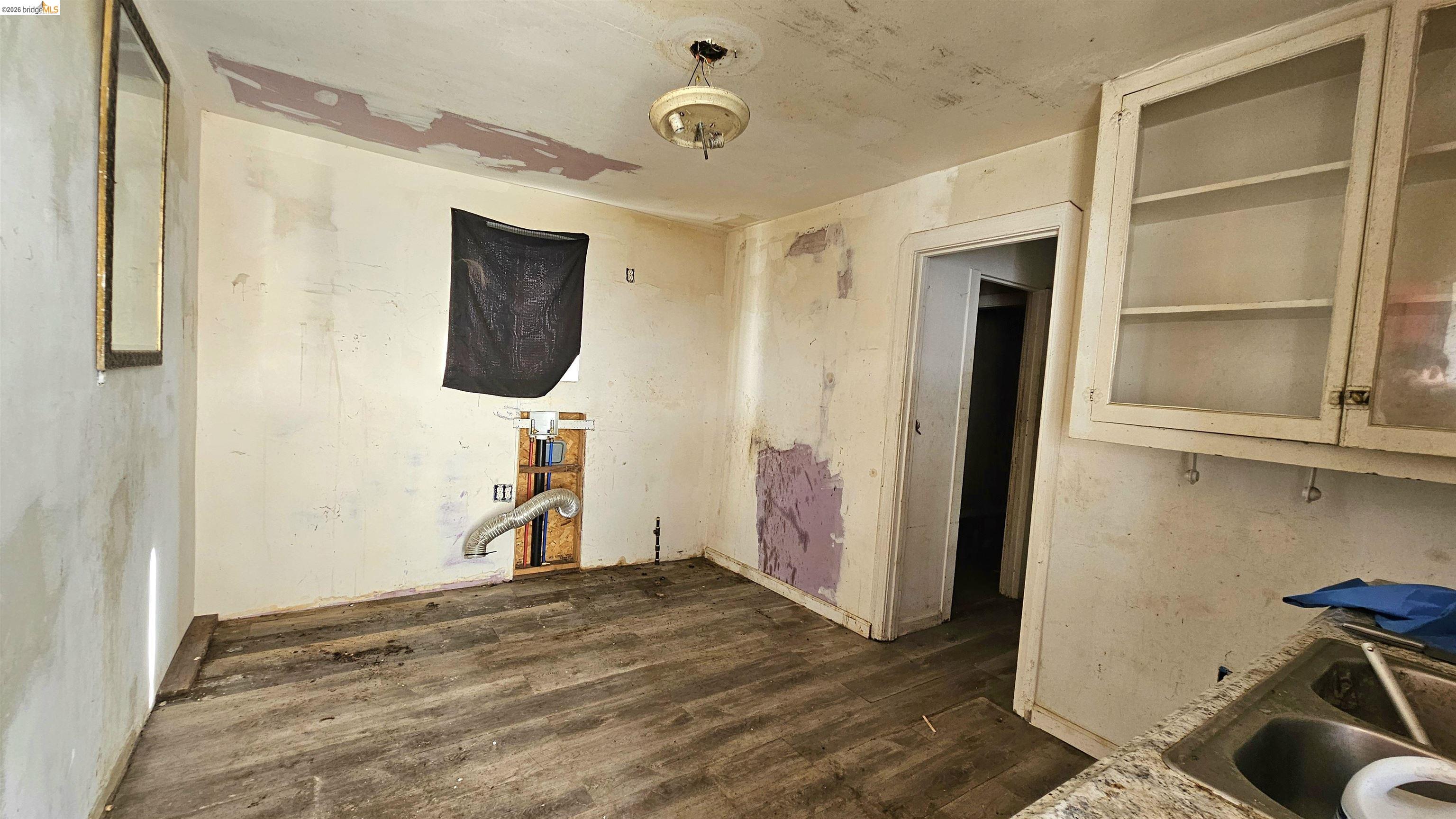 Detail Gallery Image 11 of 13 For 37167 Mission Blvd, Fremont,  CA 94536 - – Beds | – Baths