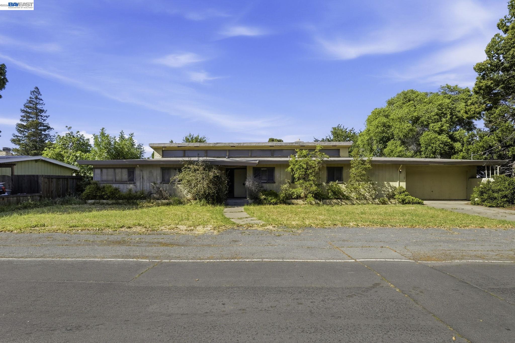 Front Image Thumbnail for BE41130448