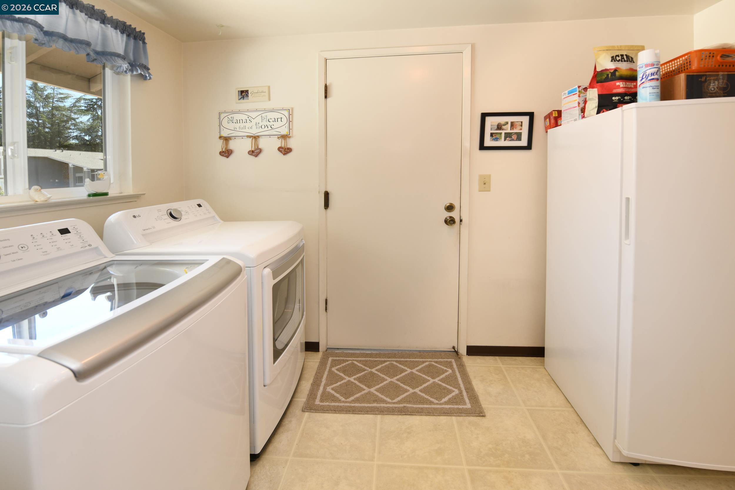 Detail Gallery Image 13 of 38 For 314 Semillon Cir, Clayton,  CA 94517 - 4 Beds | 2/1 Baths