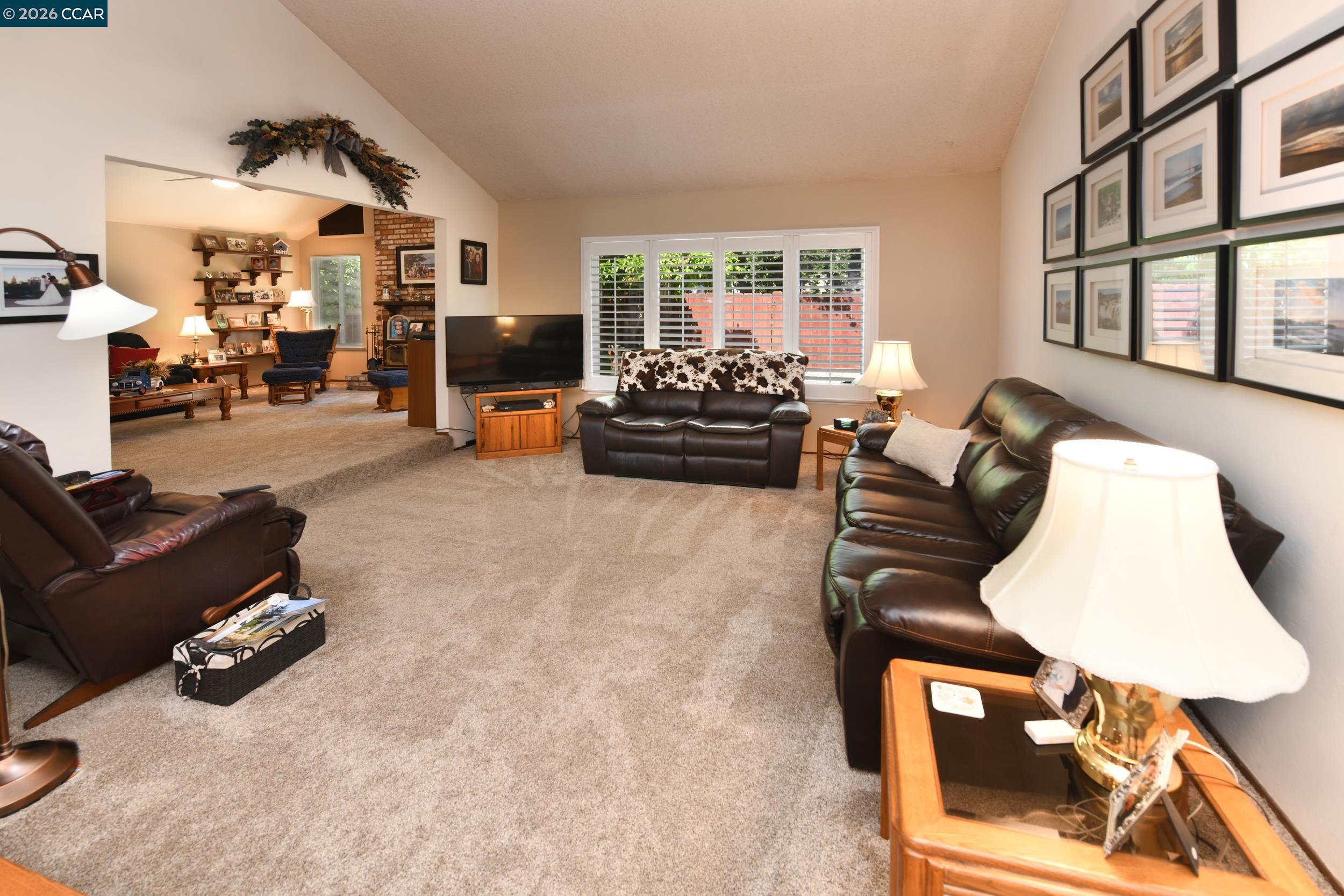 Detail Gallery Image 17 of 38 For 314 Semillon Cir, Clayton,  CA 94517 - 4 Beds | 2/1 Baths