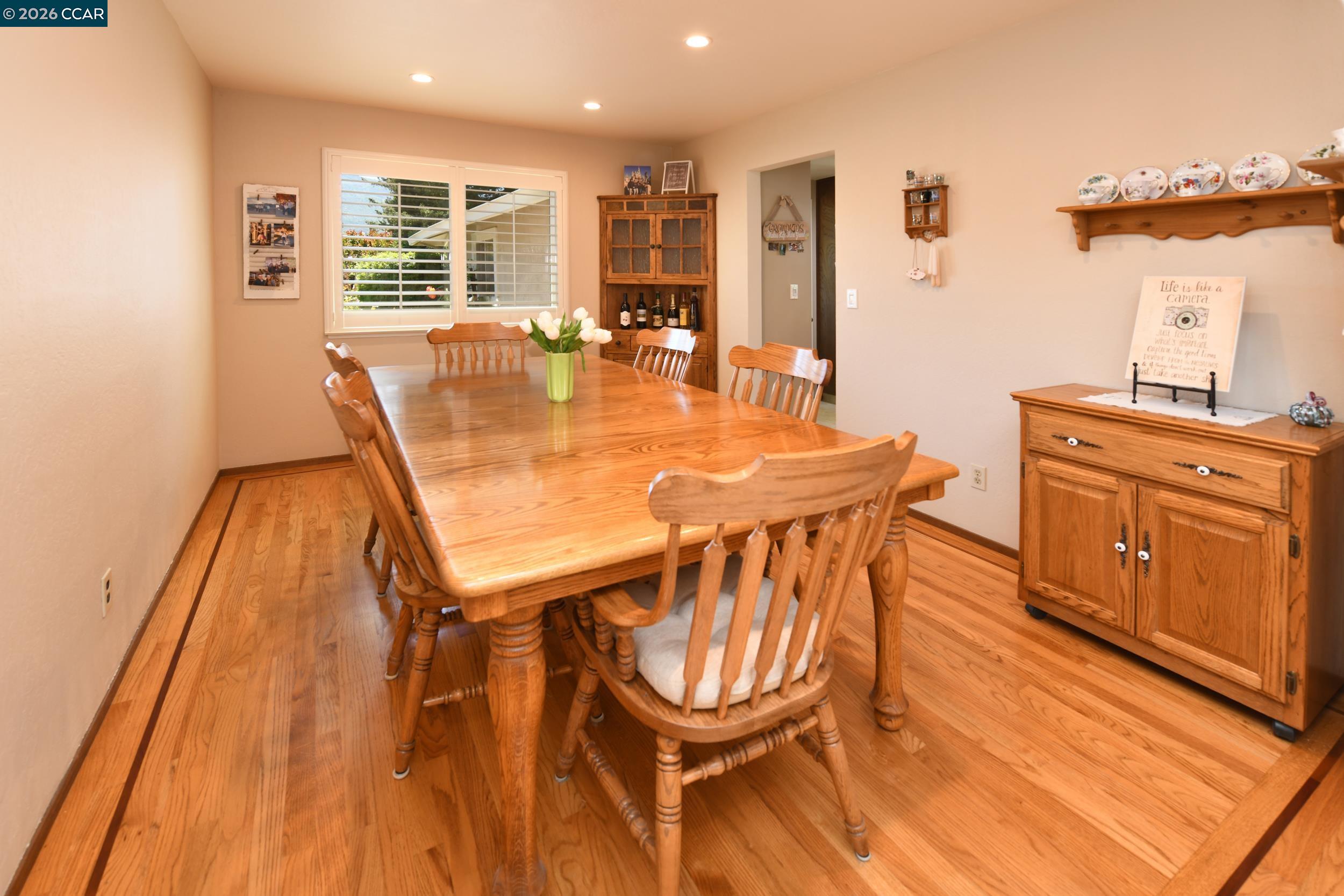 Detail Gallery Image 7 of 38 For 314 Semillon Cir, Clayton,  CA 94517 - 4 Beds | 2/1 Baths