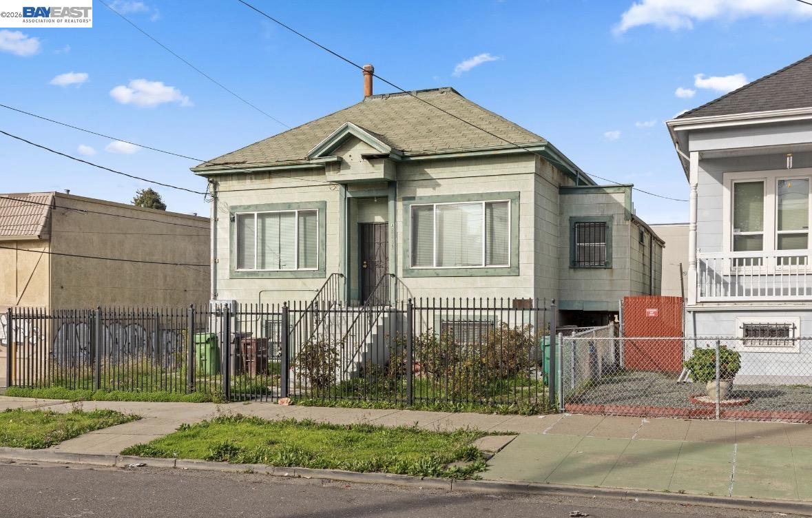 Front Image Thumbnail for BE41130459