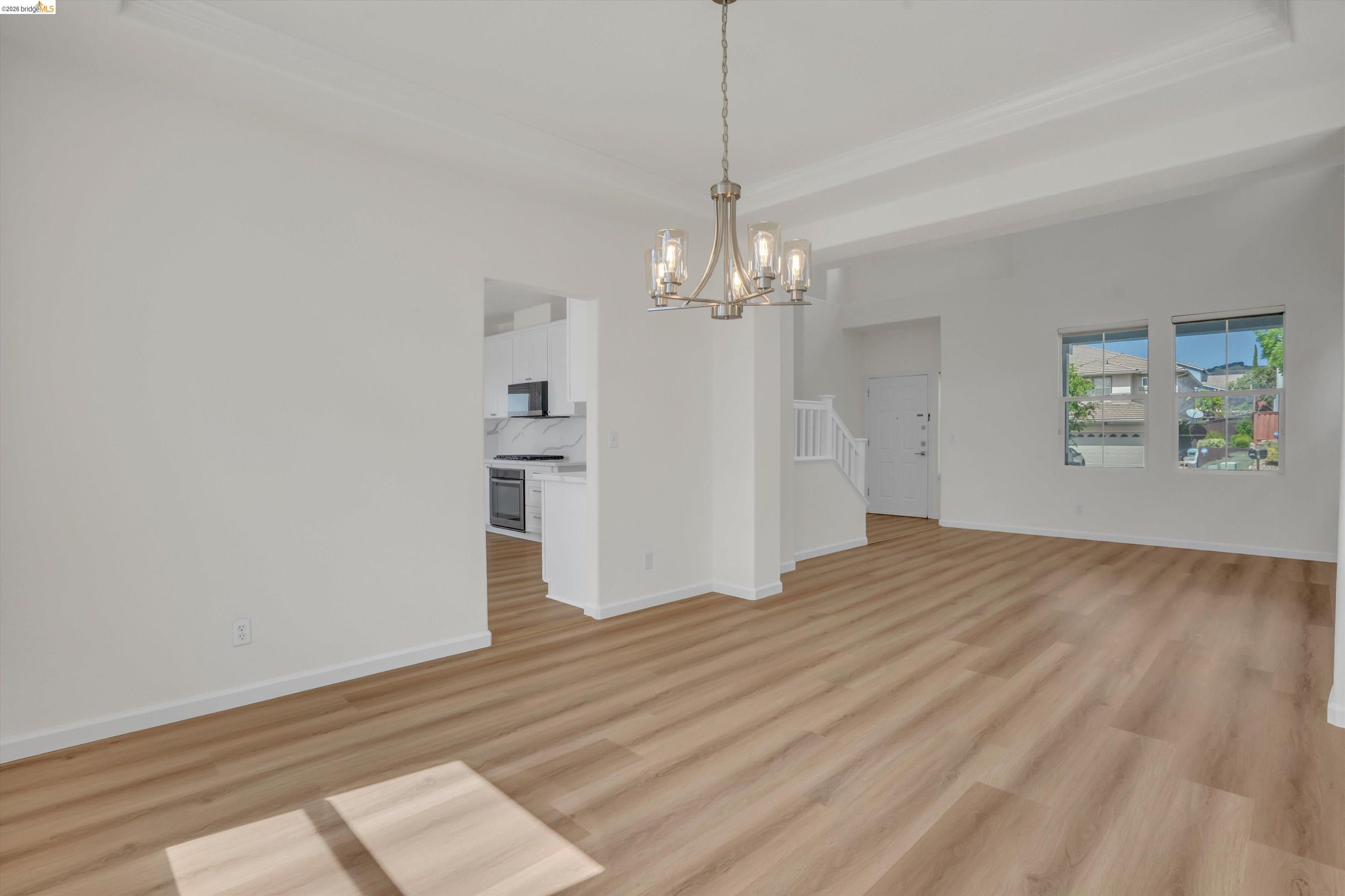 Detail Gallery Image 15 of 56 For 6857 Sunriver Ln, Vallejo,  CA 94591 - 4 Beds | 3 Baths