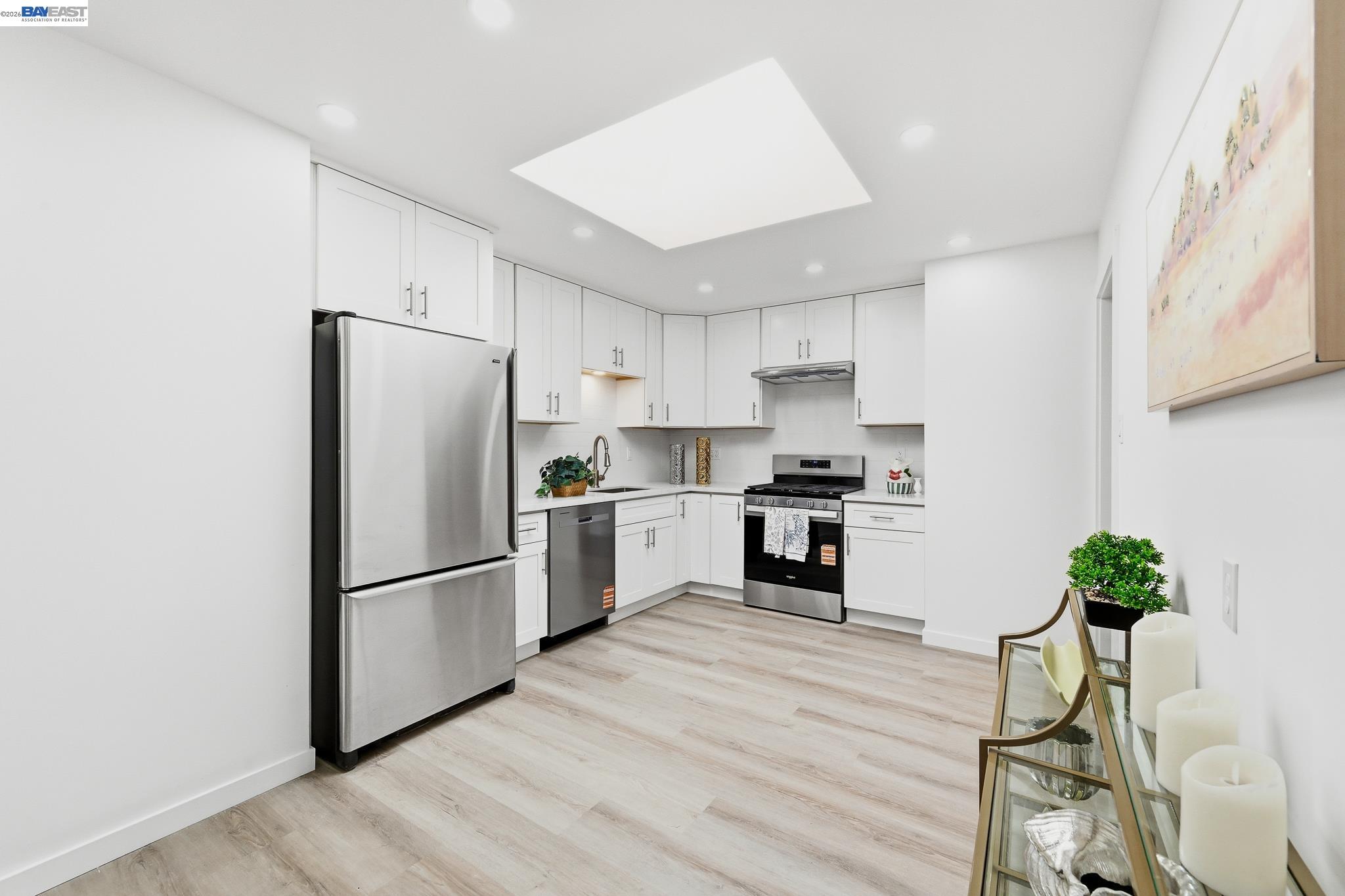 Detail Gallery Image 14 of 51 For 1326 Vining Dr, San Leandro,  CA 94579 - 3 Beds | 2 Baths