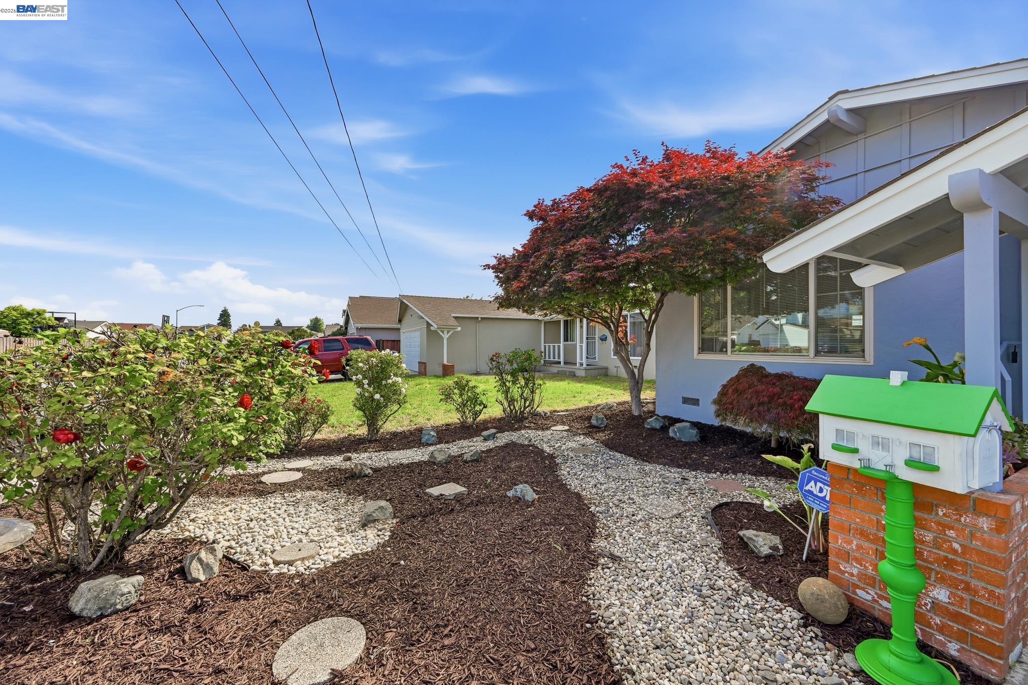 Detail Gallery Image 3 of 51 For 1326 Vining Dr, San Leandro,  CA 94579 - 3 Beds | 2 Baths