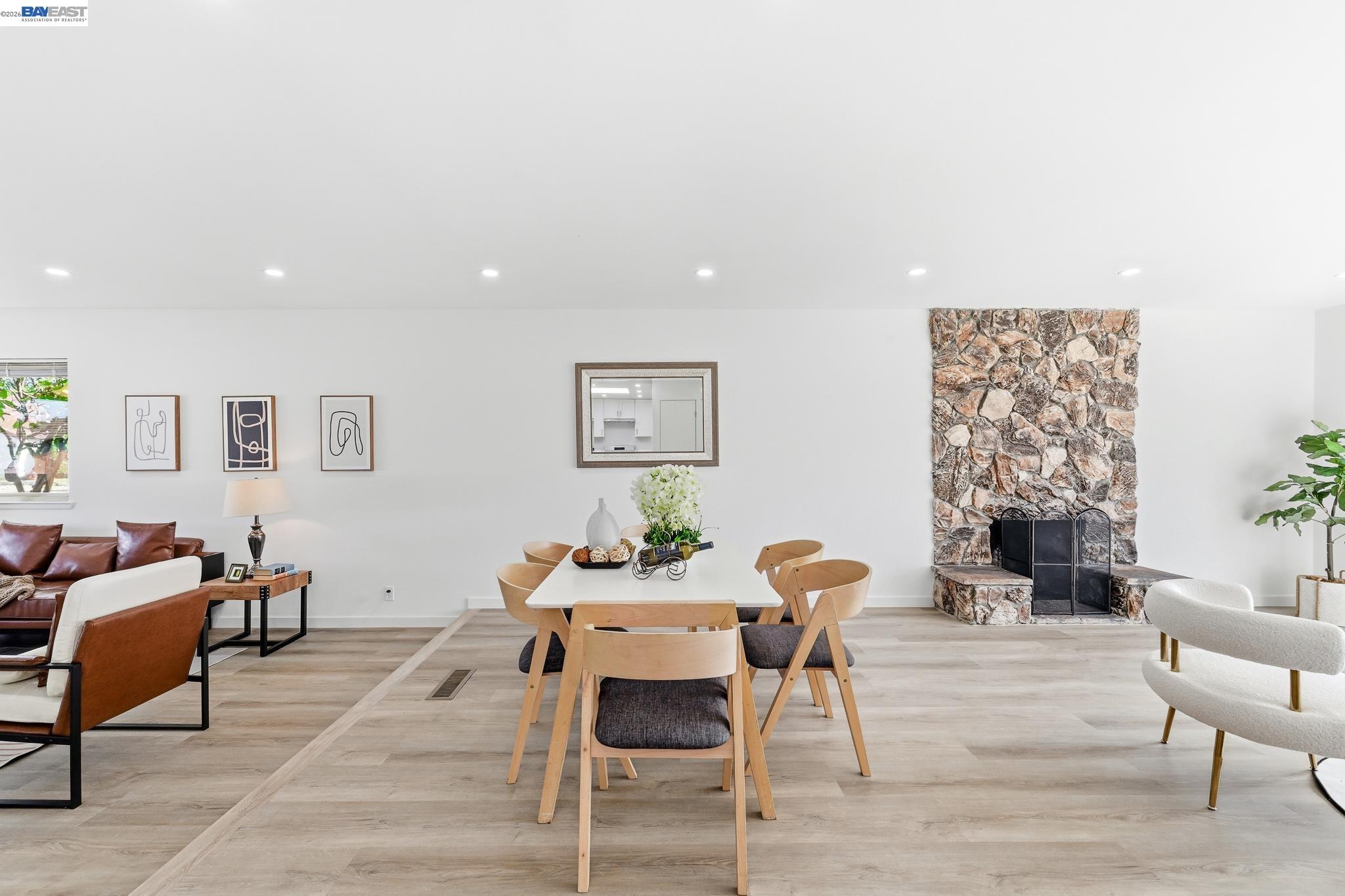 Detail Gallery Image 21 of 51 For 1326 Vining Dr, San Leandro,  CA 94579 - 3 Beds | 2 Baths