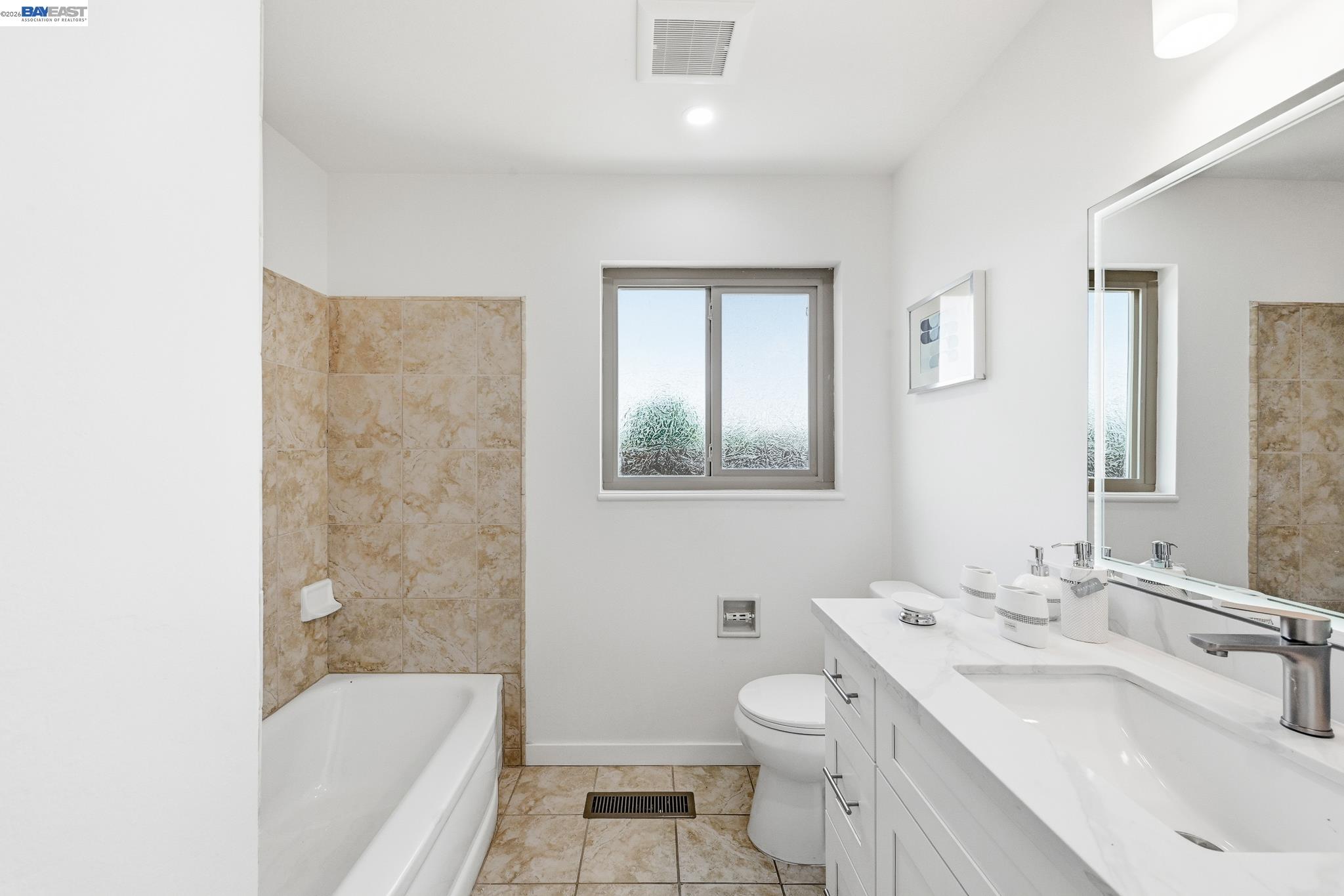 Detail Gallery Image 39 of 51 For 1326 Vining Dr, San Leandro,  CA 94579 - 3 Beds | 2 Baths