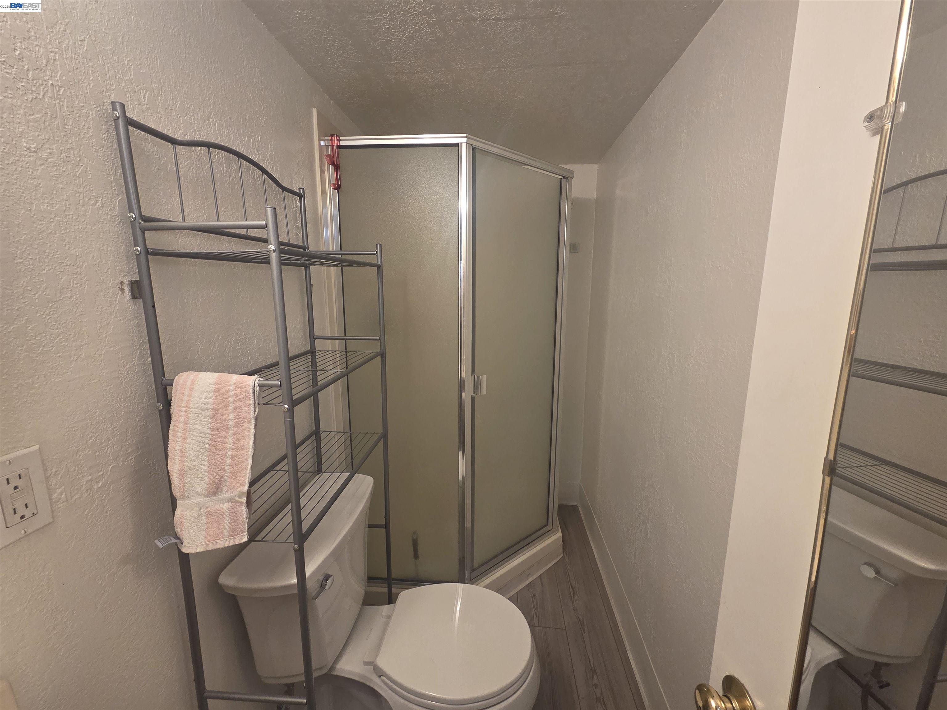 Detail Gallery Image 9 of 14 For 3851 Vineyard Ave #D,  Pleasanton,  CA 94566-6706 - 1 Beds | 1 Baths