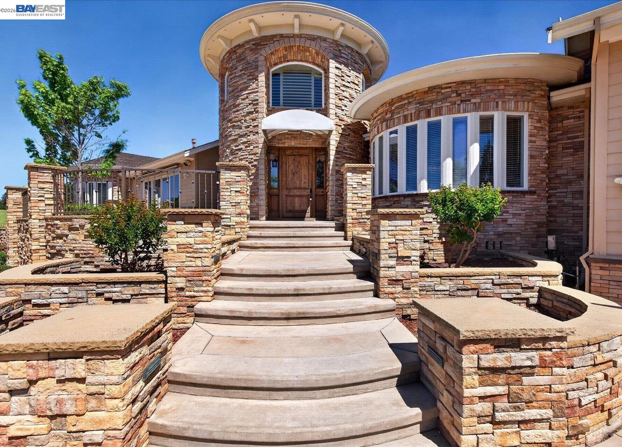 920 Happy Valley Rd, Pleasanton, CA, 94566