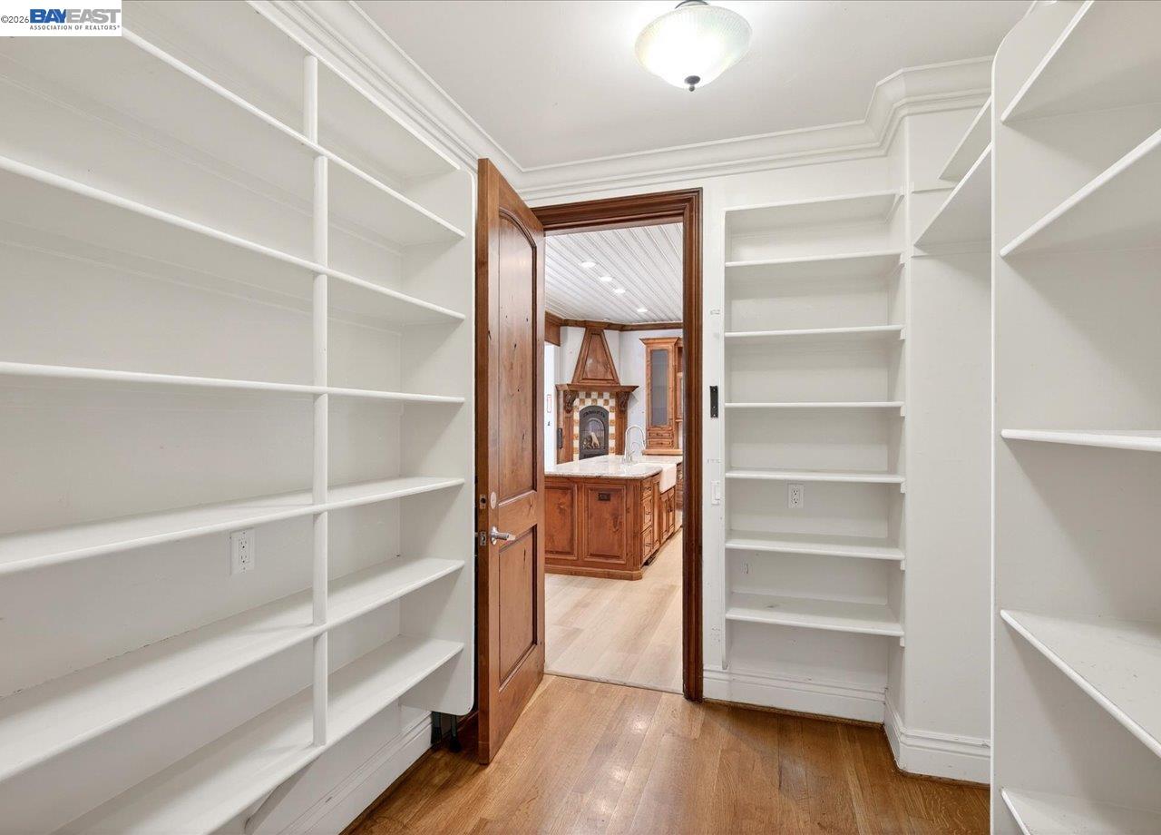 920 Happy Valley Rd, Pleasanton, CA, 94566