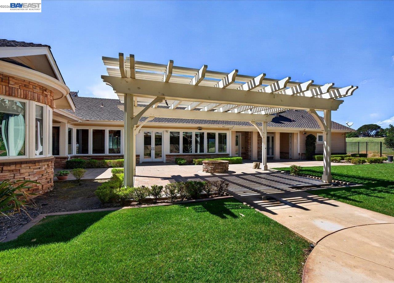 920 Happy Valley Rd, Pleasanton, CA, 94566