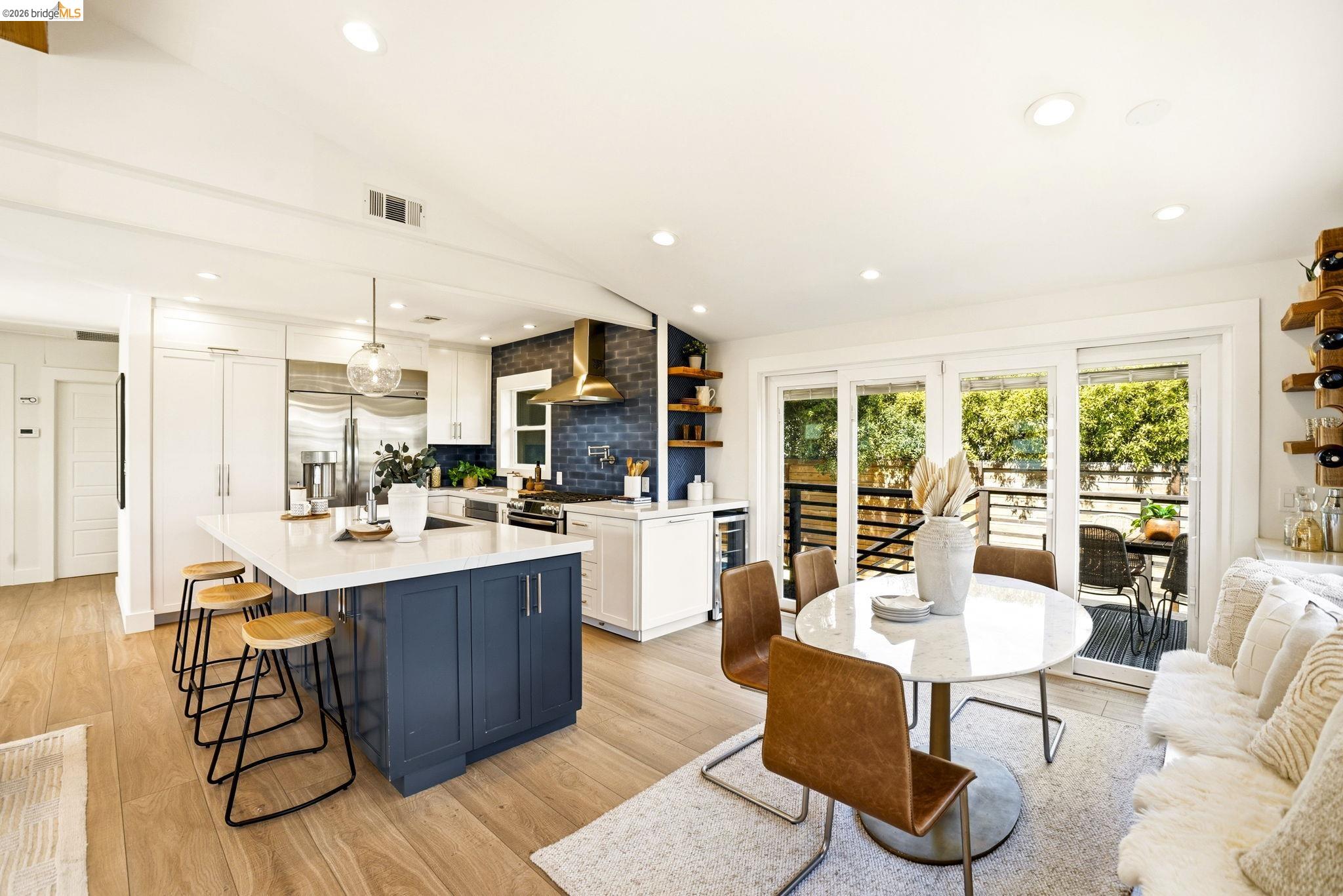 Detail Gallery Image 12 of 57 For 1578 E 38th Street, Oakland,  CA 94602 - 3 Beds | 2 Baths