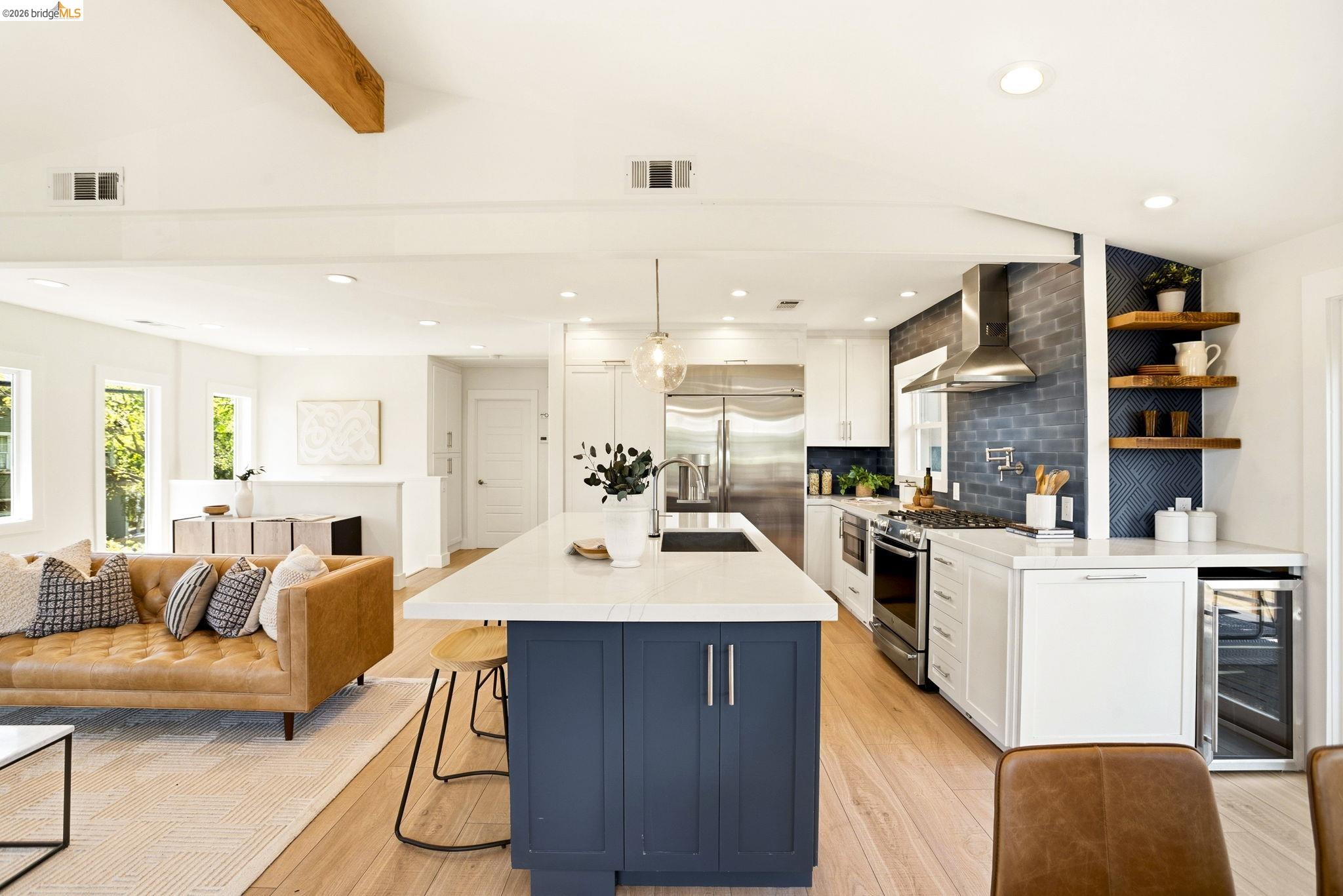 Detail Gallery Image 13 of 57 For 1578 E 38th Street, Oakland,  CA 94602 - 3 Beds | 2 Baths