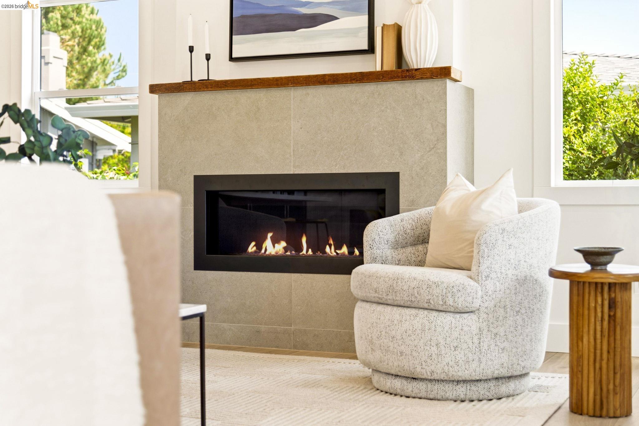 Detail Gallery Image 4 of 57 For 1578 E 38th Street, Oakland,  CA 94602 - 3 Beds | 2 Baths