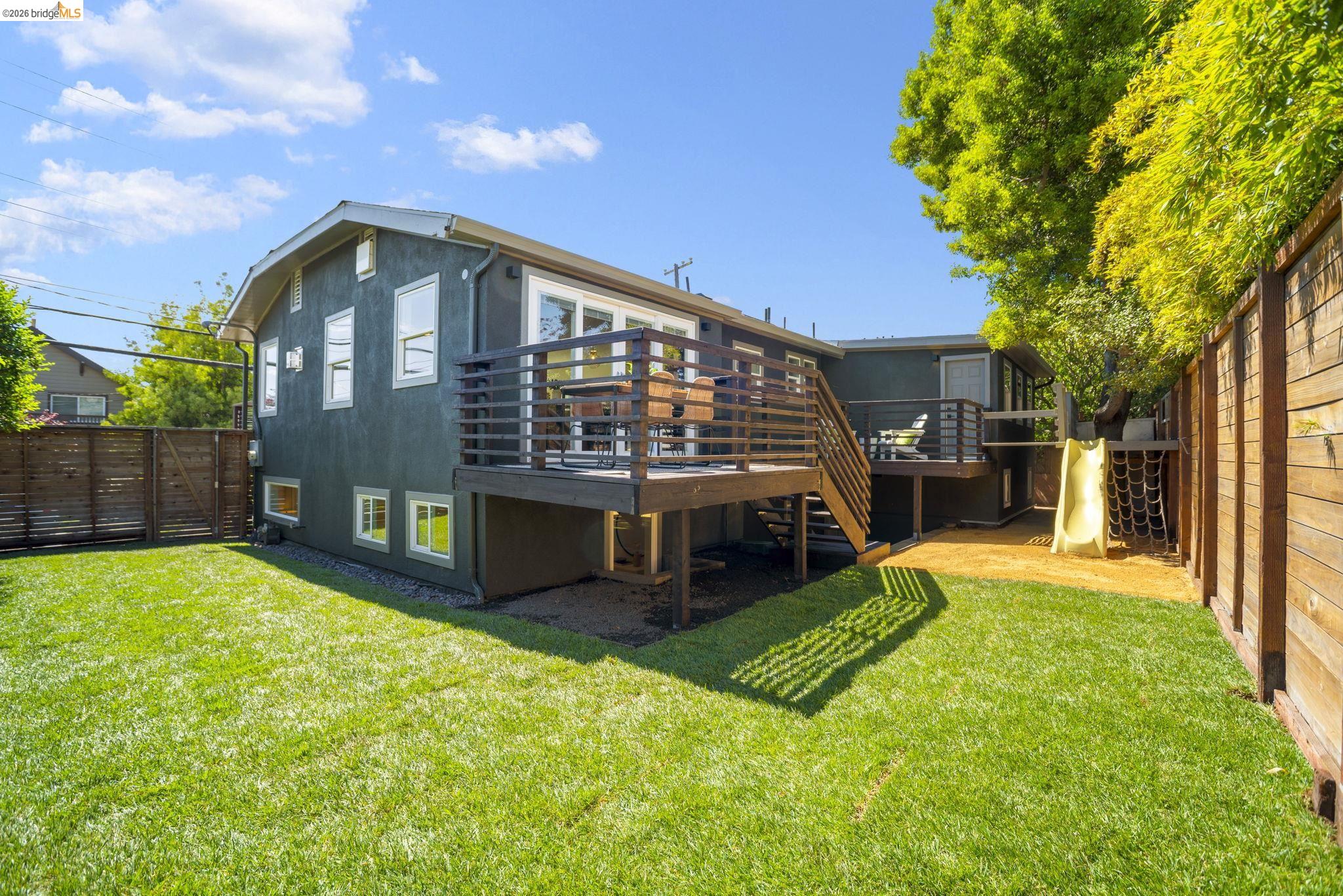 Detail Gallery Image 42 of 57 For 1578 E 38th Street, Oakland,  CA 94602 - 3 Beds | 2 Baths