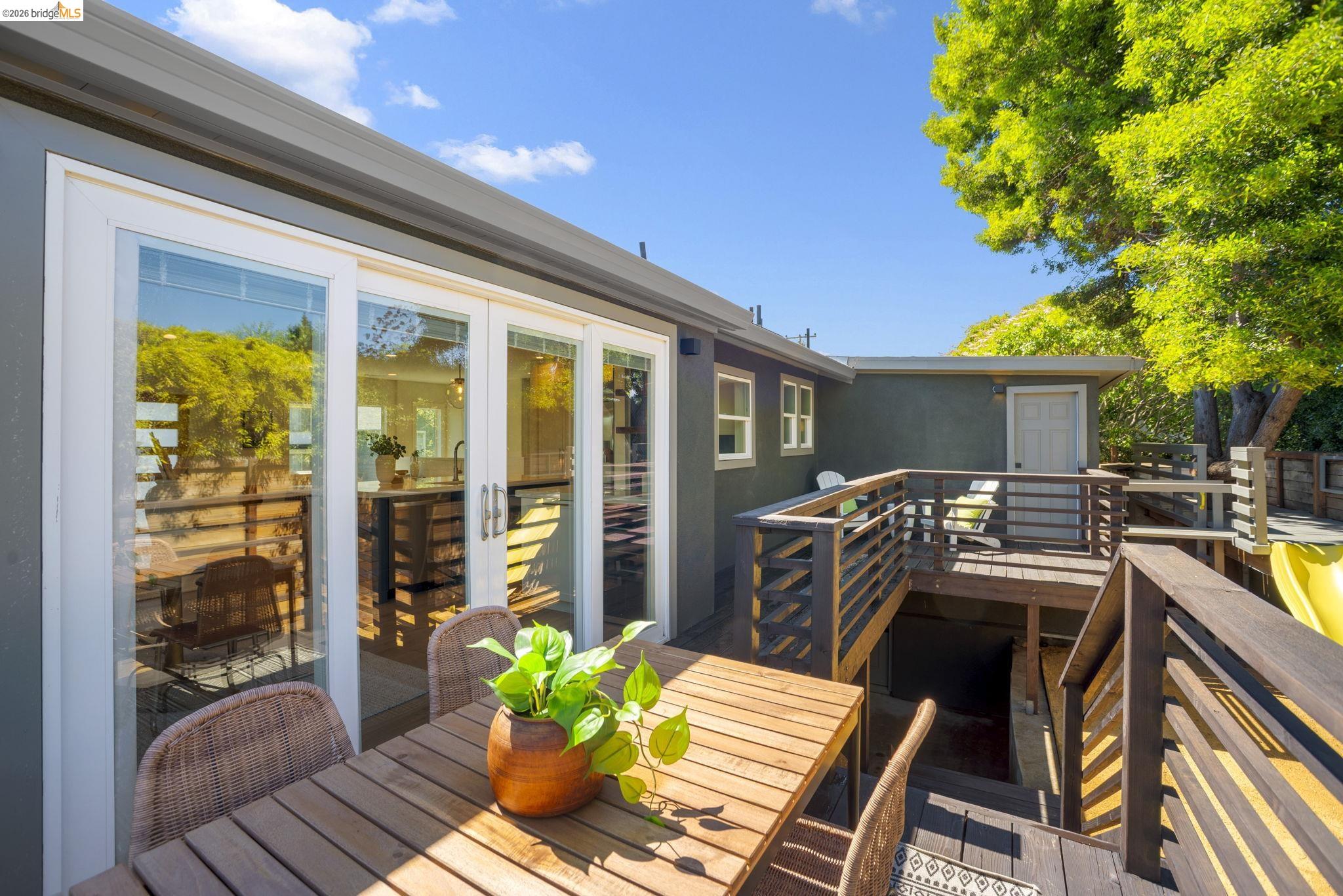 Detail Gallery Image 44 of 57 For 1578 E 38th Street, Oakland,  CA 94602 - 3 Beds | 2 Baths