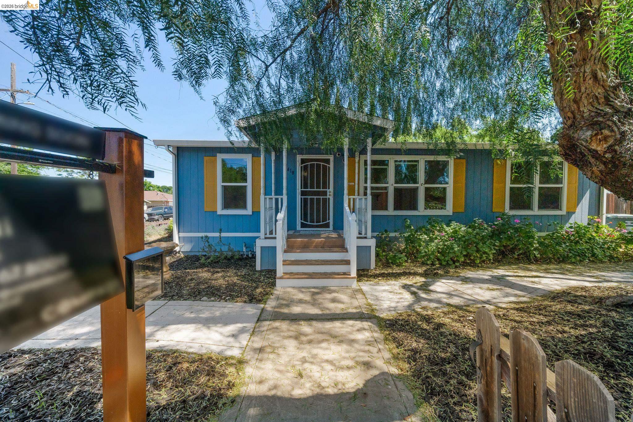 Detail Gallery Image 2 of 39 For 418 Ohara Ave, Oakley,  CA 94561 - 3 Beds | 2 Baths