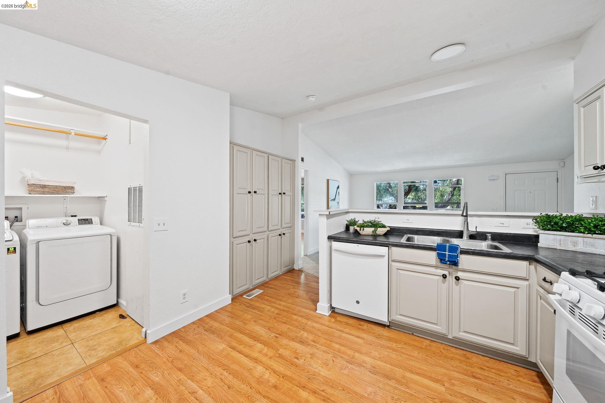 Detail Gallery Image 12 of 39 For 418 Ohara Ave, Oakley,  CA 94561 - 3 Beds | 2 Baths