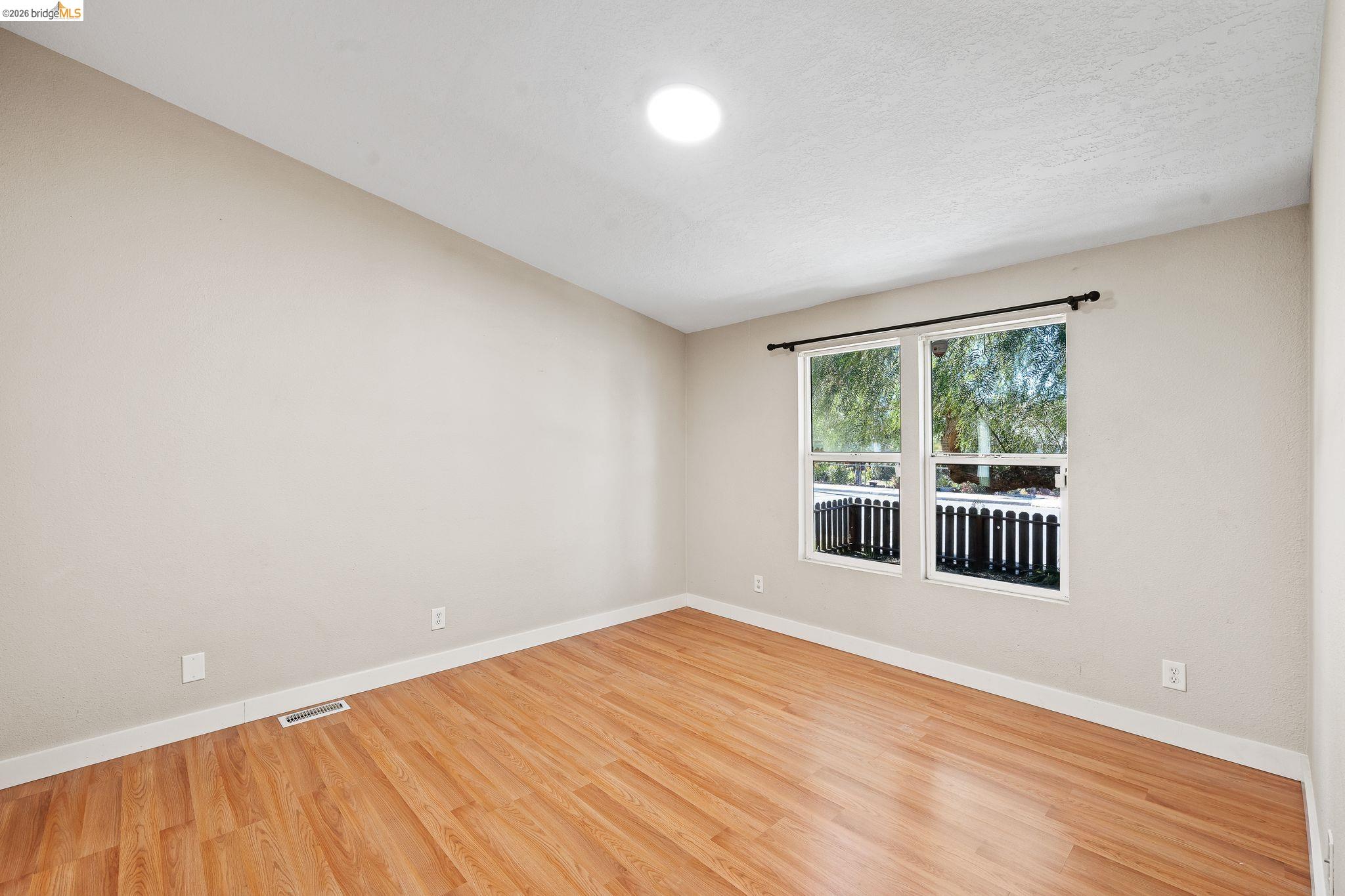 Detail Gallery Image 8 of 39 For 418 Ohara Ave, Oakley,  CA 94561 - 3 Beds | 2 Baths